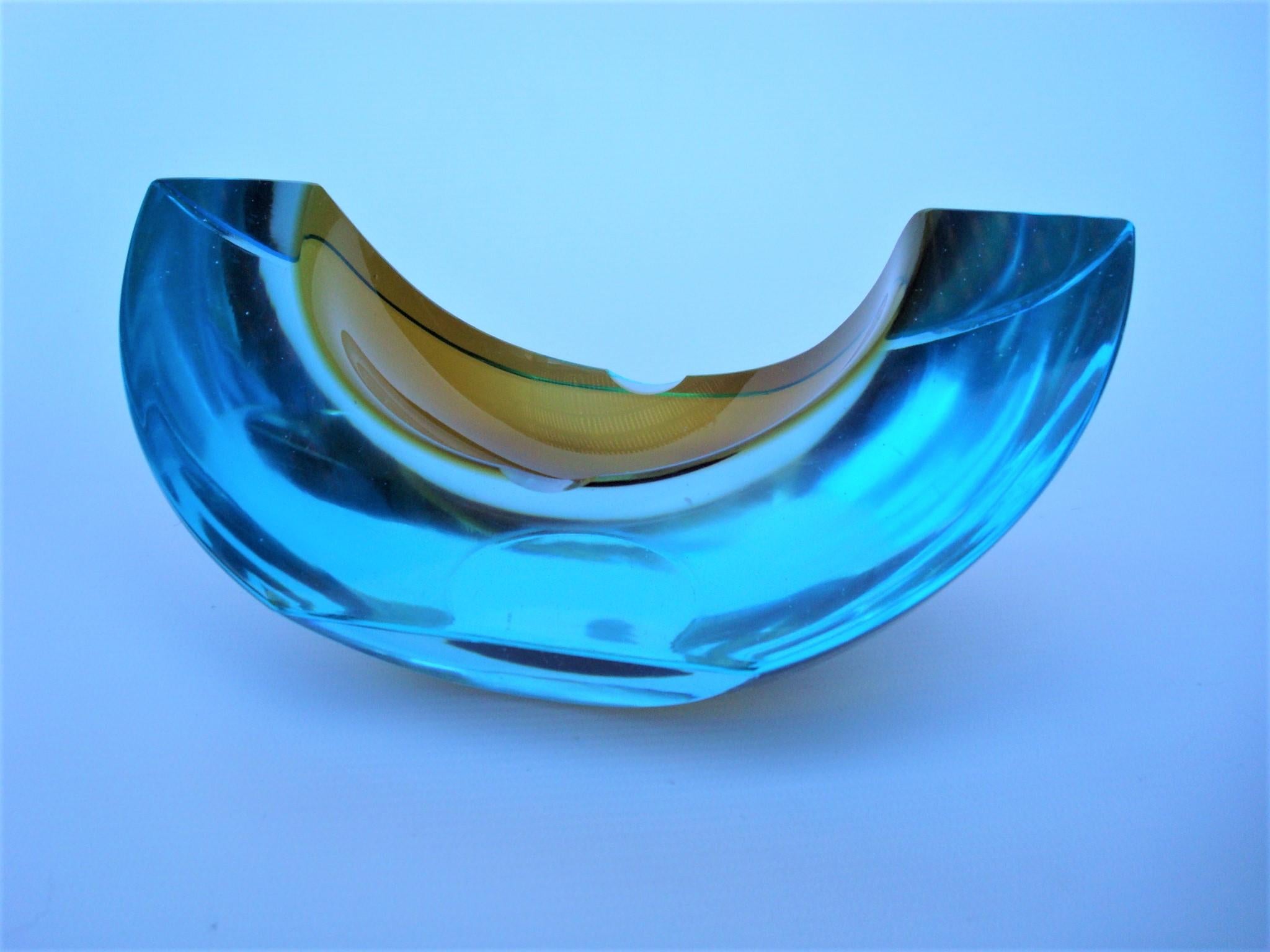 Large Cenedese Italian Sommerso Murano Glass Ashtray, Italy 1960´s For Sale 2