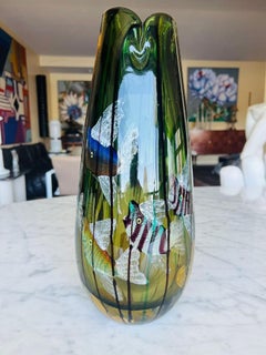 Grande vaso in vetro di Murano multicolore con animali marini del 1950 circa.