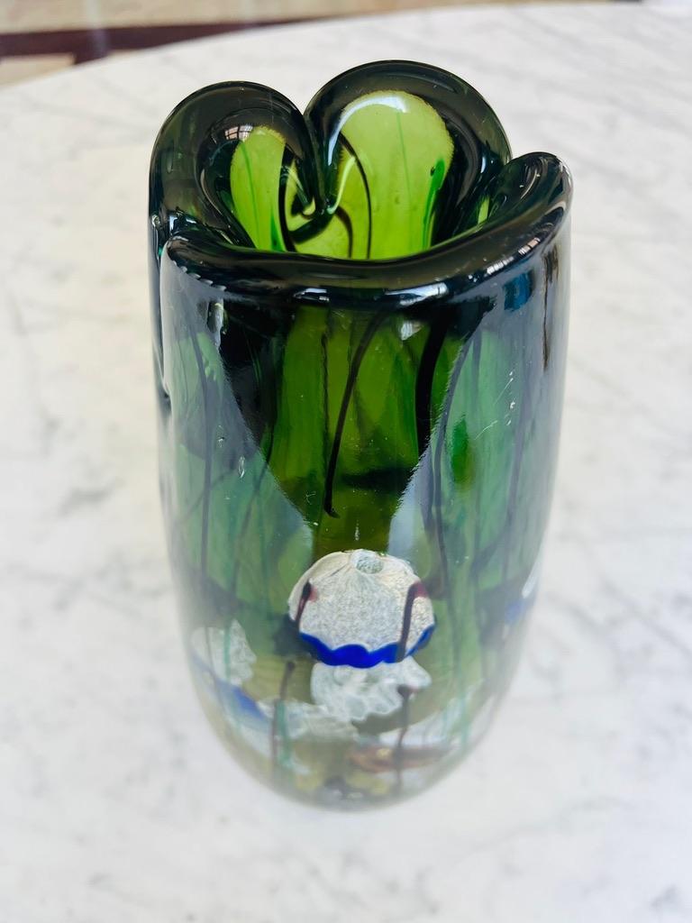 Große Vase aus Cenedese Murano-Glas, mehrfarbig, mit Meerestieren, um 1950. (Muranoglas) im Angebot