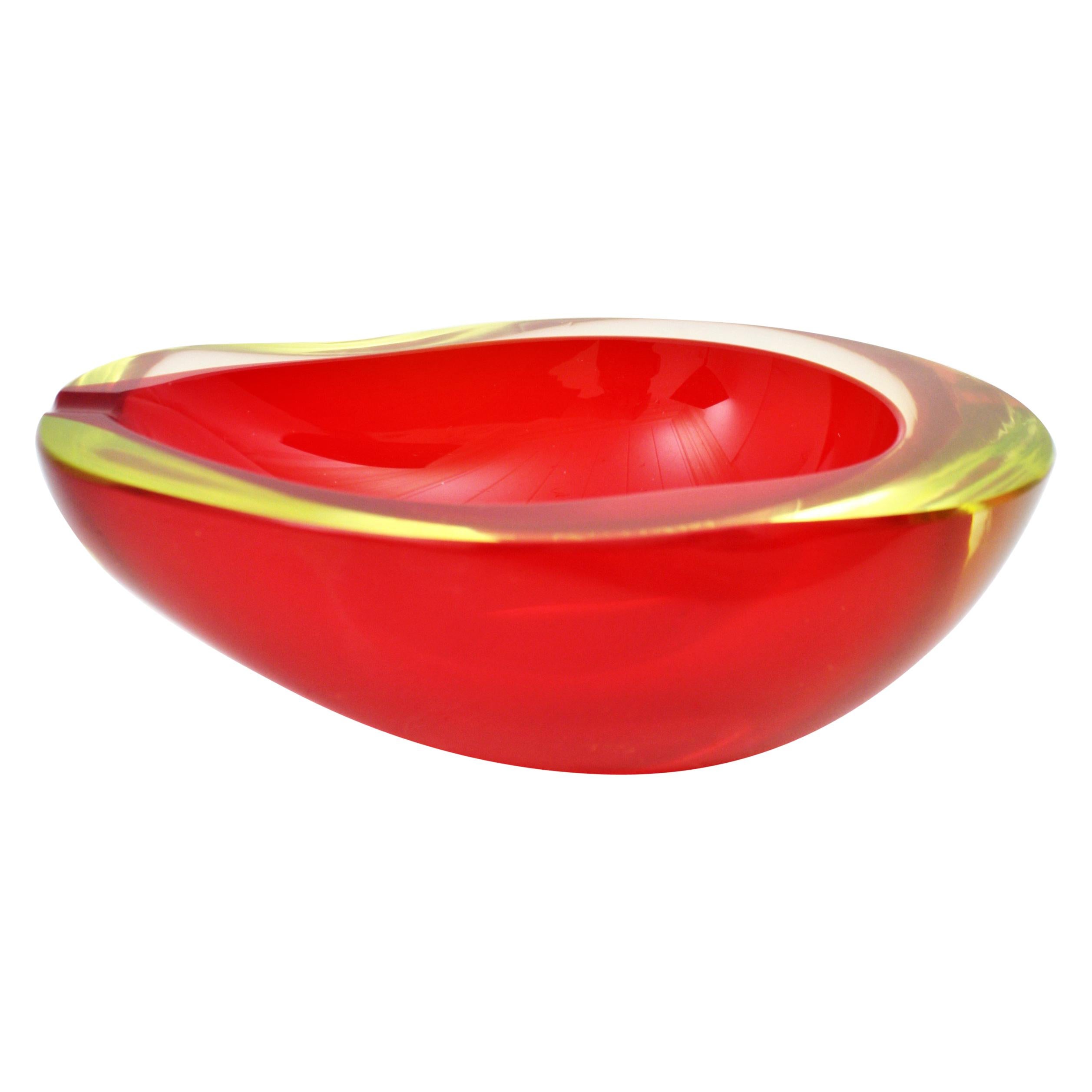 Mid-Century Modern Large Cenedese Murano Red Sommerso Glass Geode Bowl Ashtray, Signed