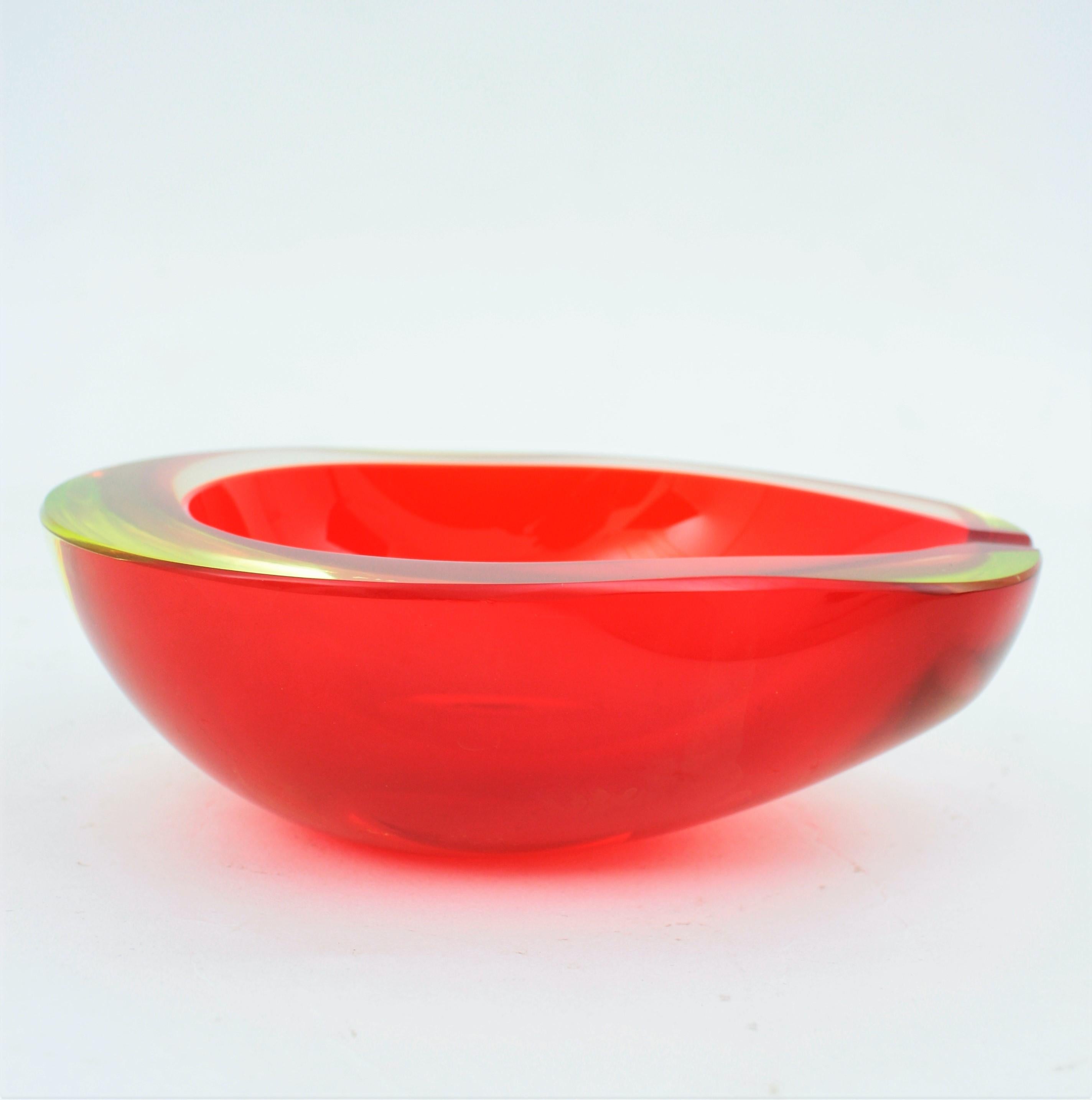 20th Century Large Cenedese Murano Red Sommerso Glass Geode Bowl Ashtray, Signed