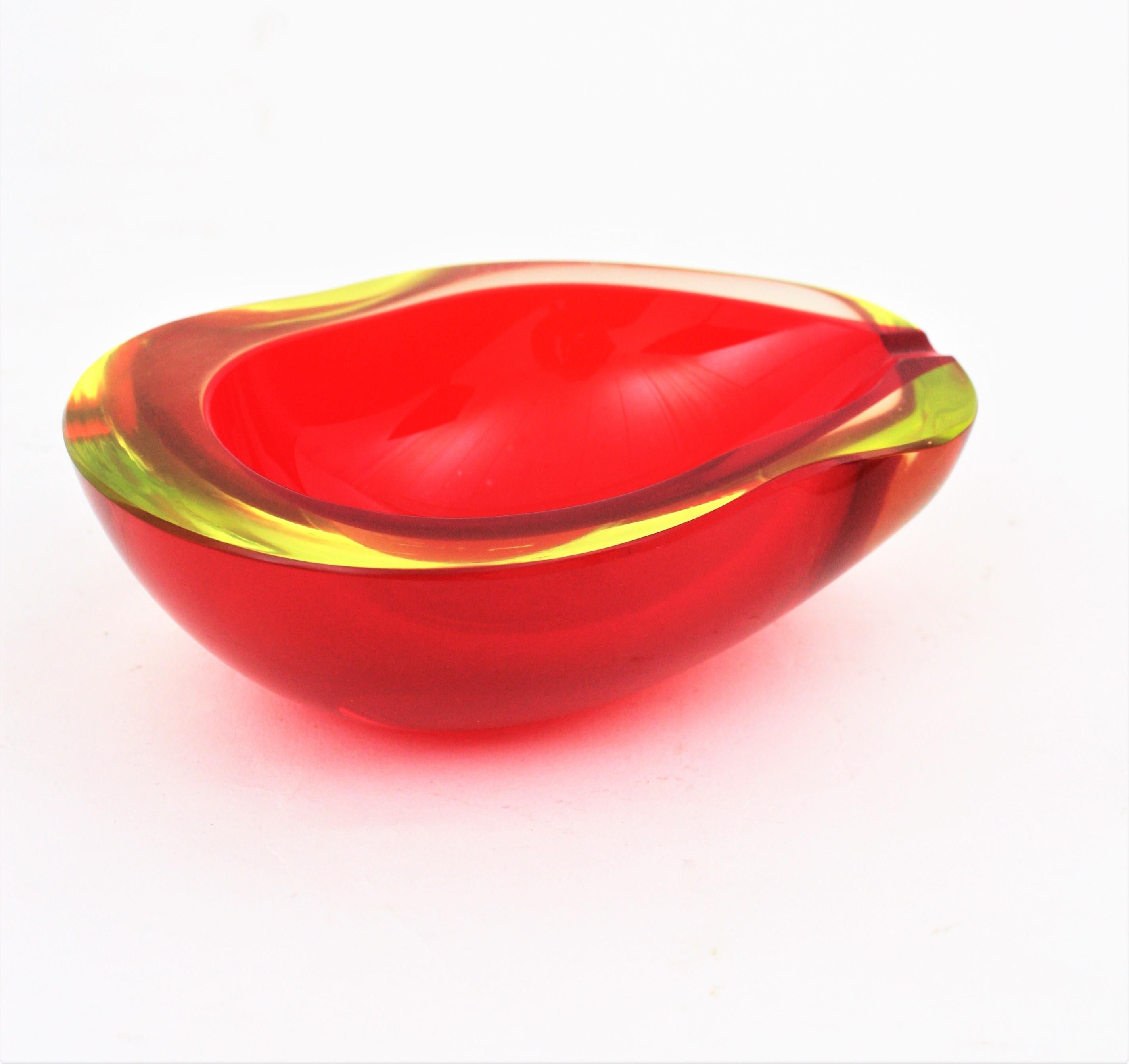 Large Cenedese Murano Red Sommerso Glass Geode Bowl Ashtray, Signed 1