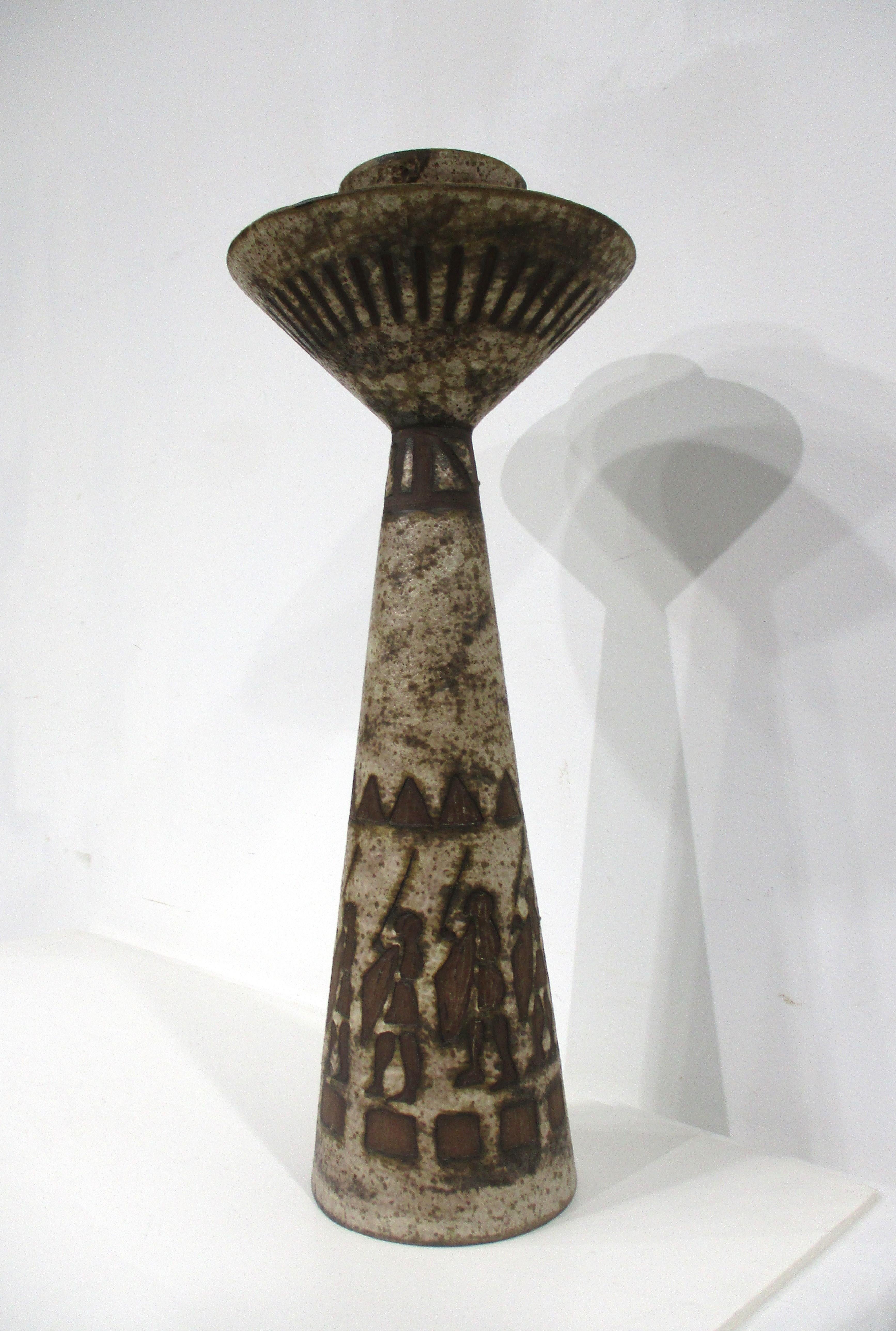 Grand chandelier en poterie à motifs tribaux Ceramano de Hans Welling  en vente 1