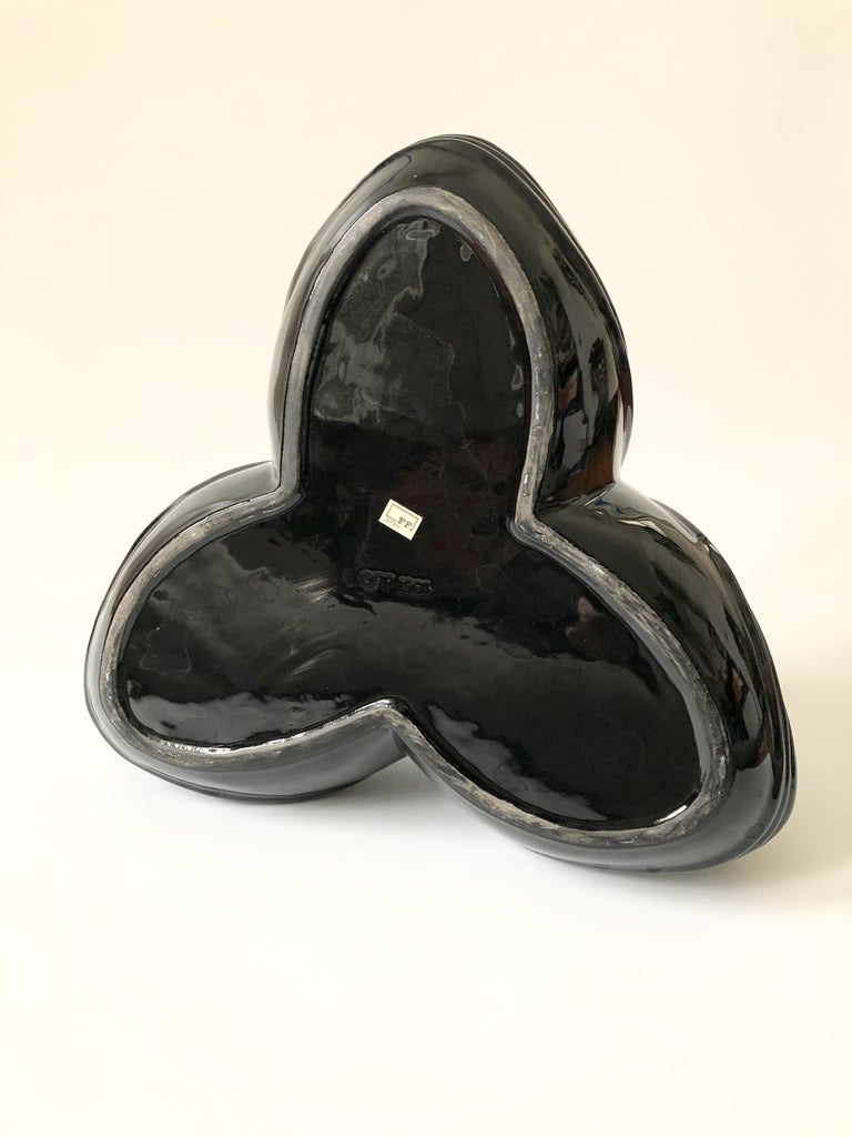 Large Ceramic 1980s Fitz and Floyd Black Swan Bowl For Sale 3