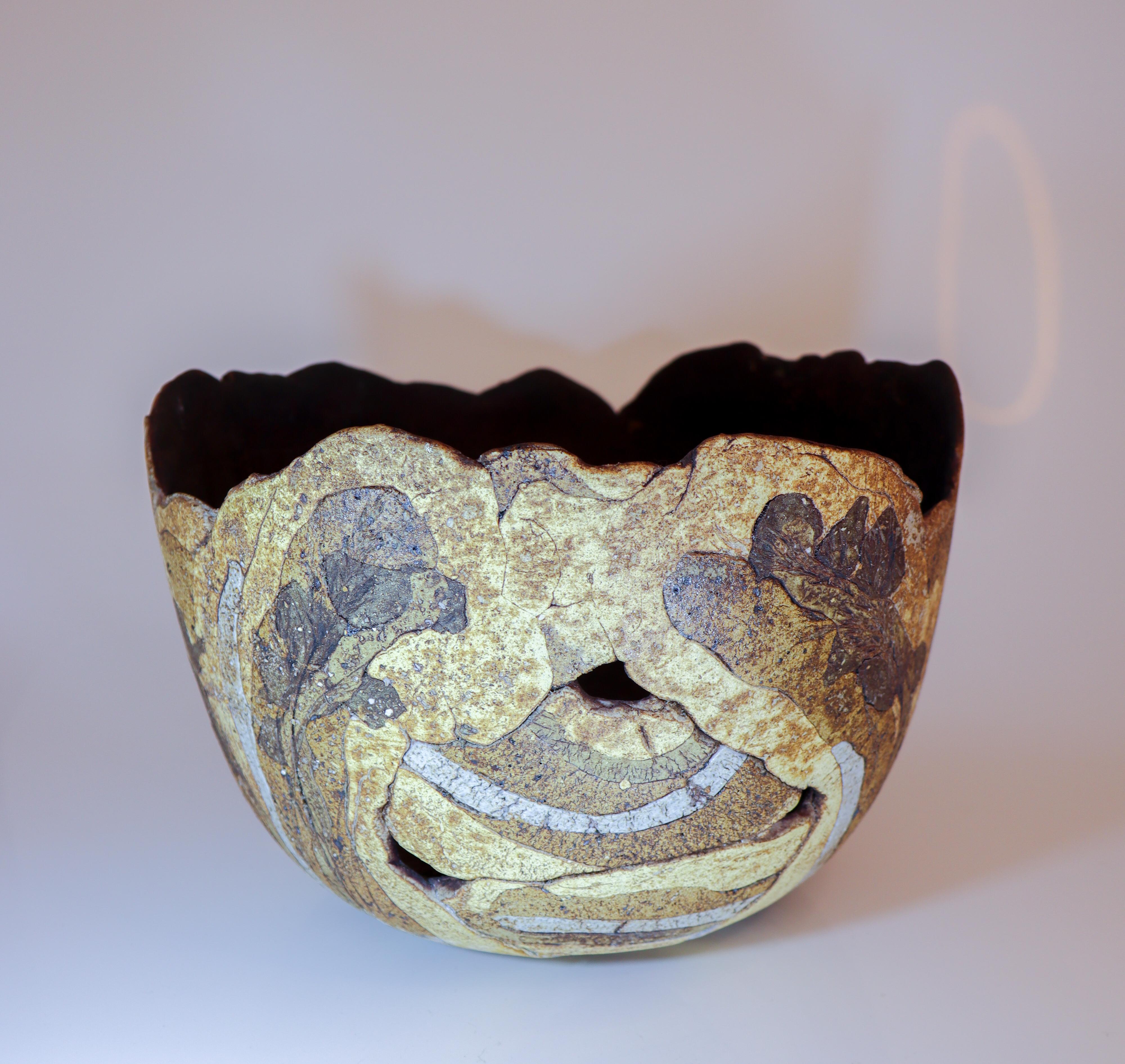 Glazed Large Ceramic Bowl / Fruit Basket - Attributed to Francesca Mascitti-Lindh For Sale