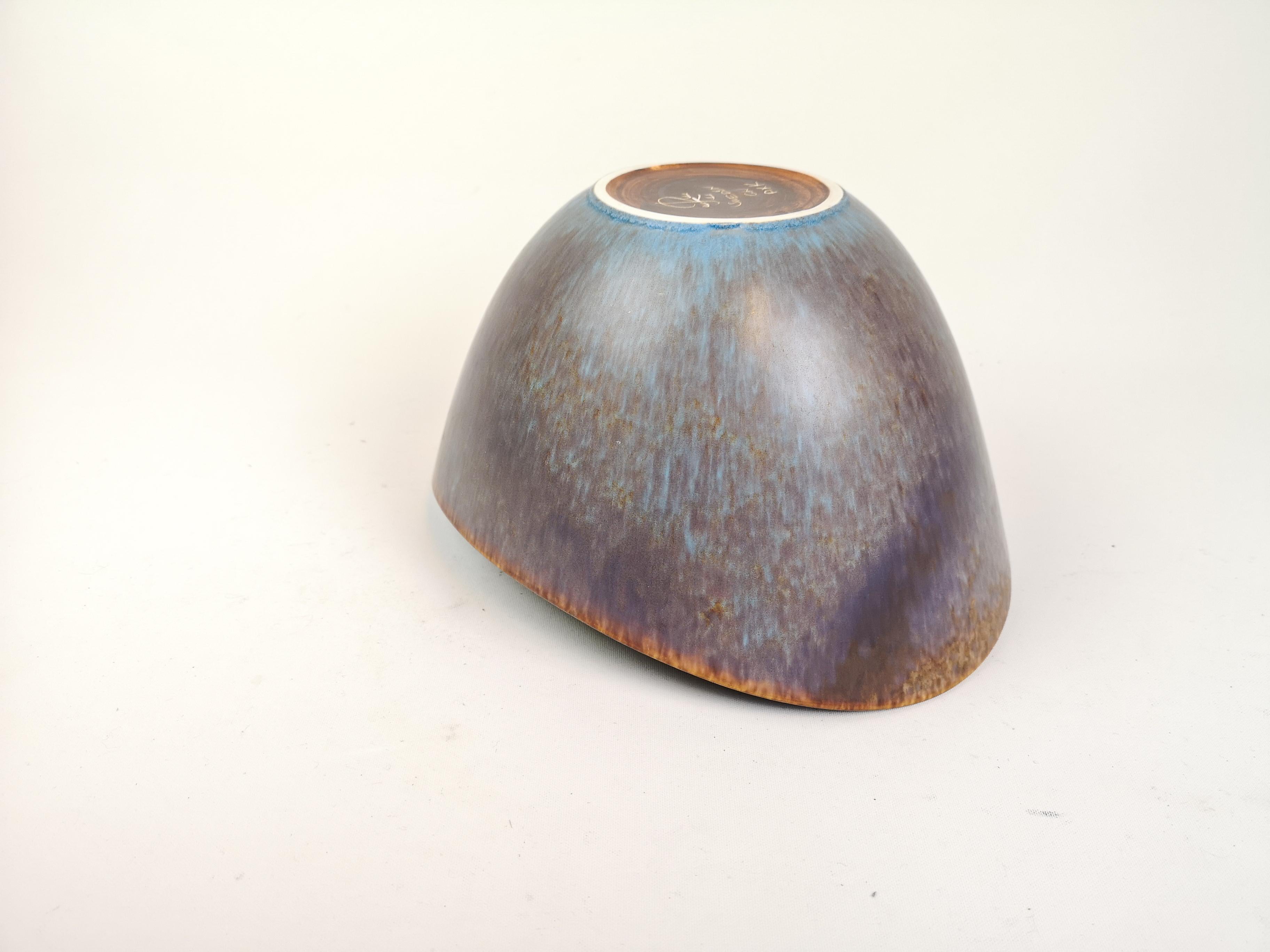 Midcentury Modern Large Ceramic Bowl Rörstrand AXK Gunnar Nylund, Sweden, 1950s For Sale 1