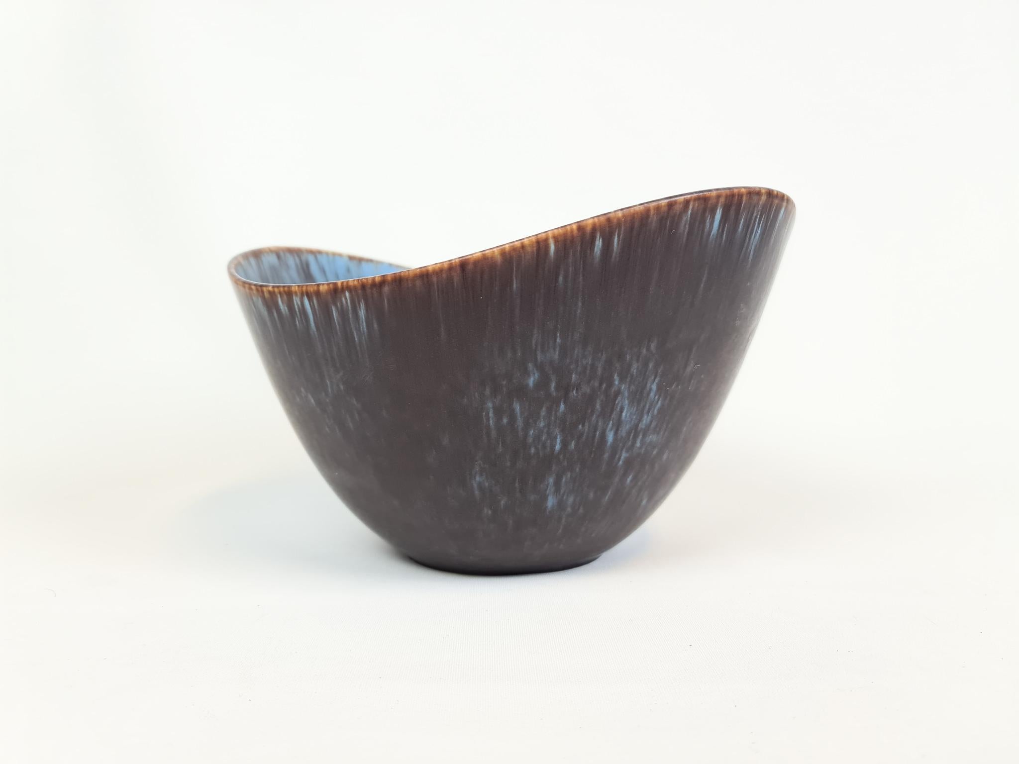 Midcentury Modern Large Ceramic Bowl Rörstrand AXK Gunnar Nylund, Sweden, 1950s 1