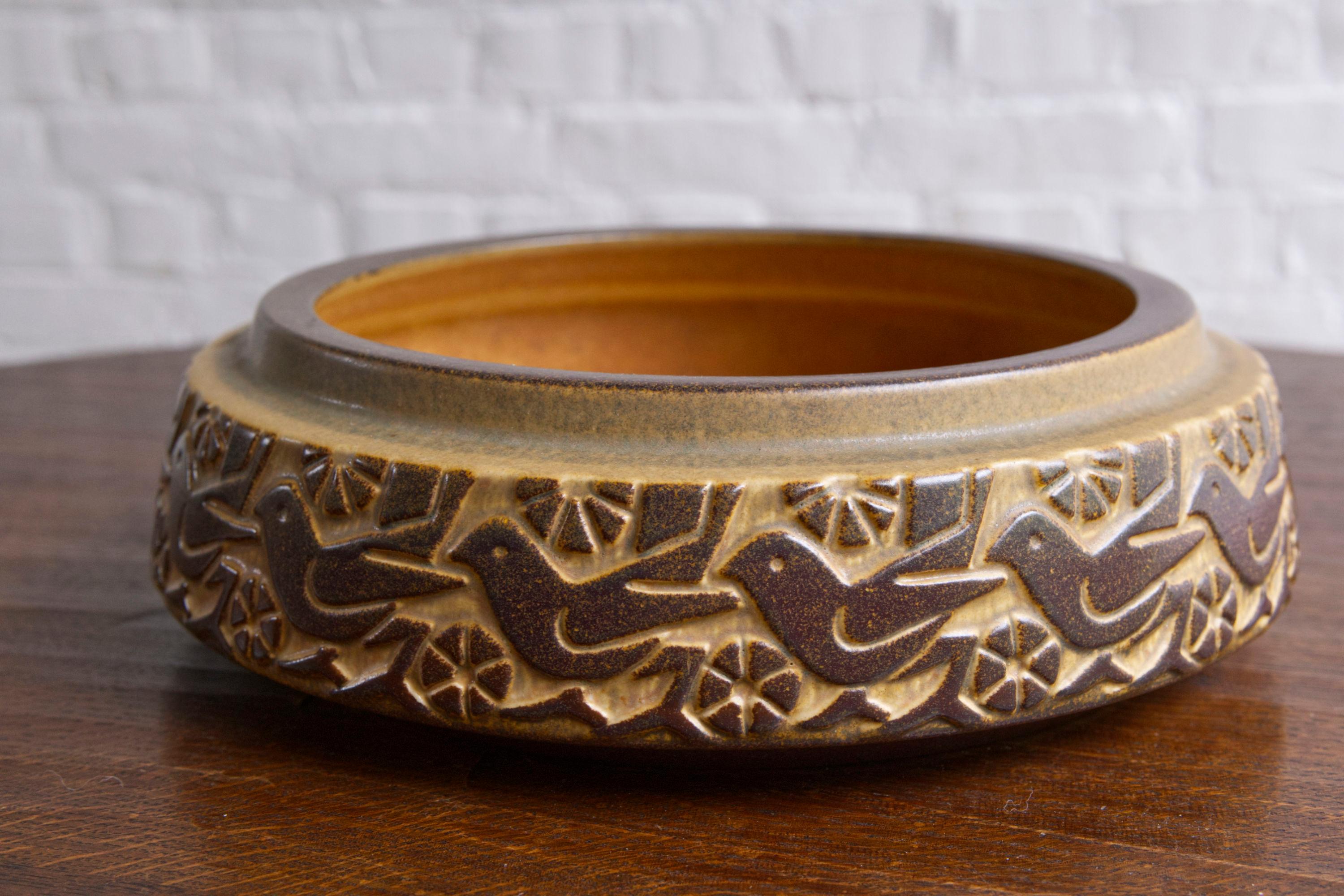 Large ceramic bowl with birds by Marianne Starck for Michael Andersen, 1960s For Sale 2