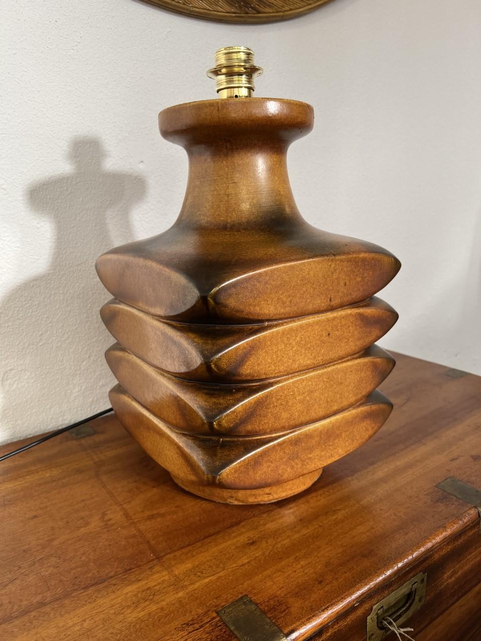 Tedesco Lampada da tavolo grande in ceramica brutalista degli anni '70 di Cari Zalloni in vendita