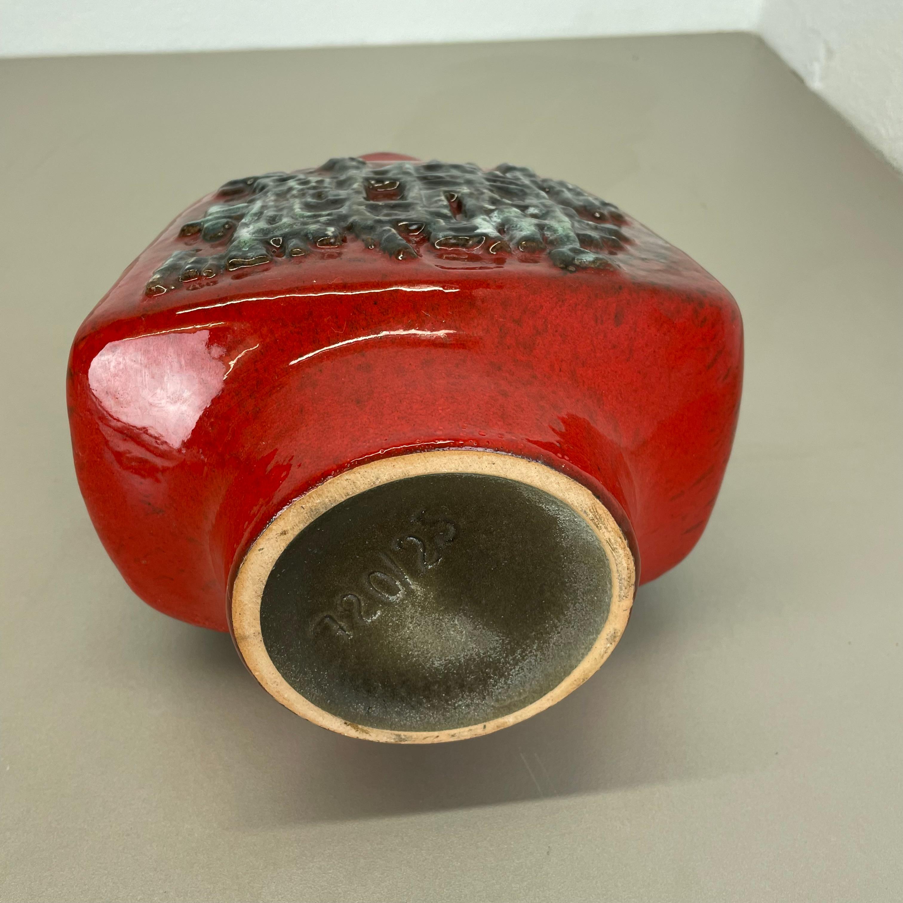 Large Ceramic Brutalist Vase FAT LAVA by Walter Gerhards, Germany, 1970s For Sale 14