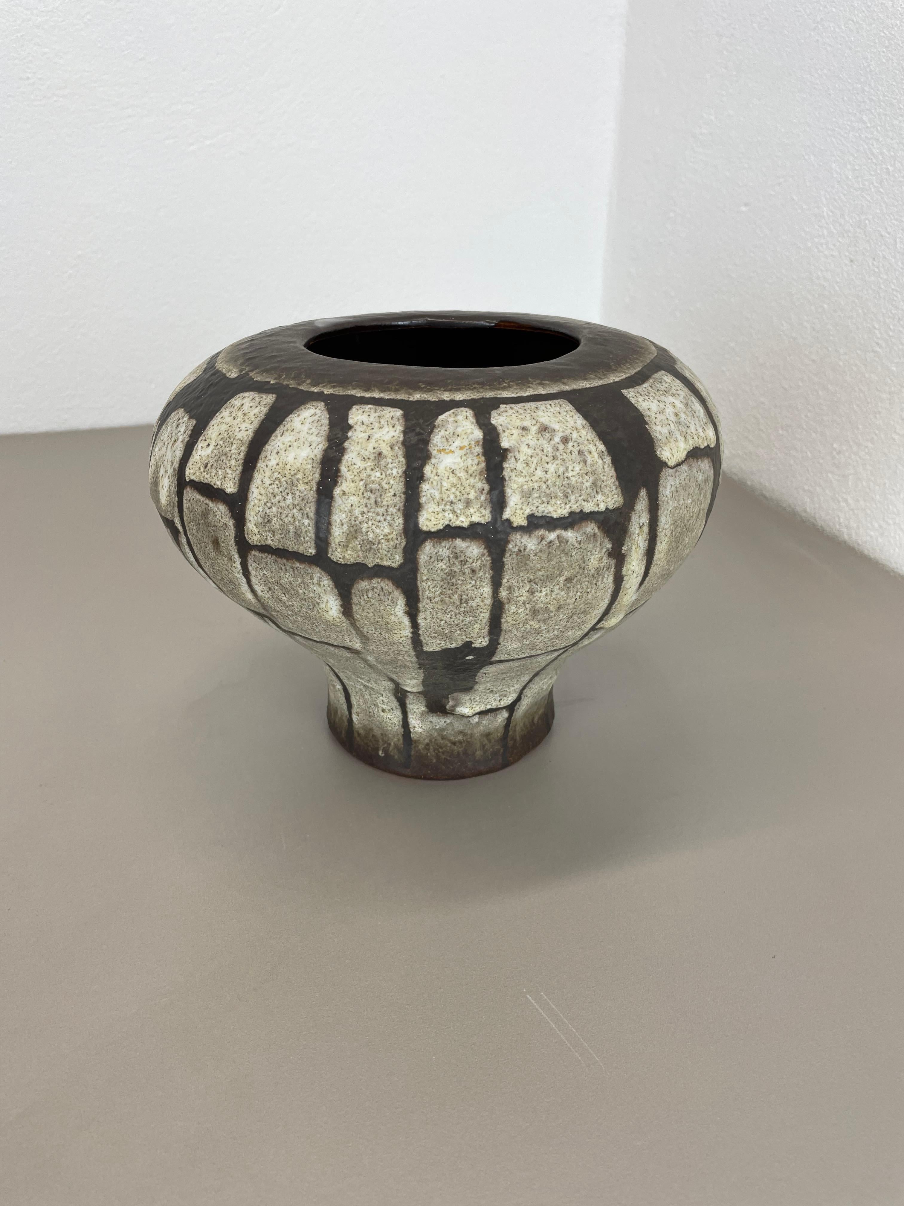 Mid-Century Modern Large Ceramic Brutalist Vase FAT LAVA Carstens Tönnieshof, Germany, 1970s For Sale