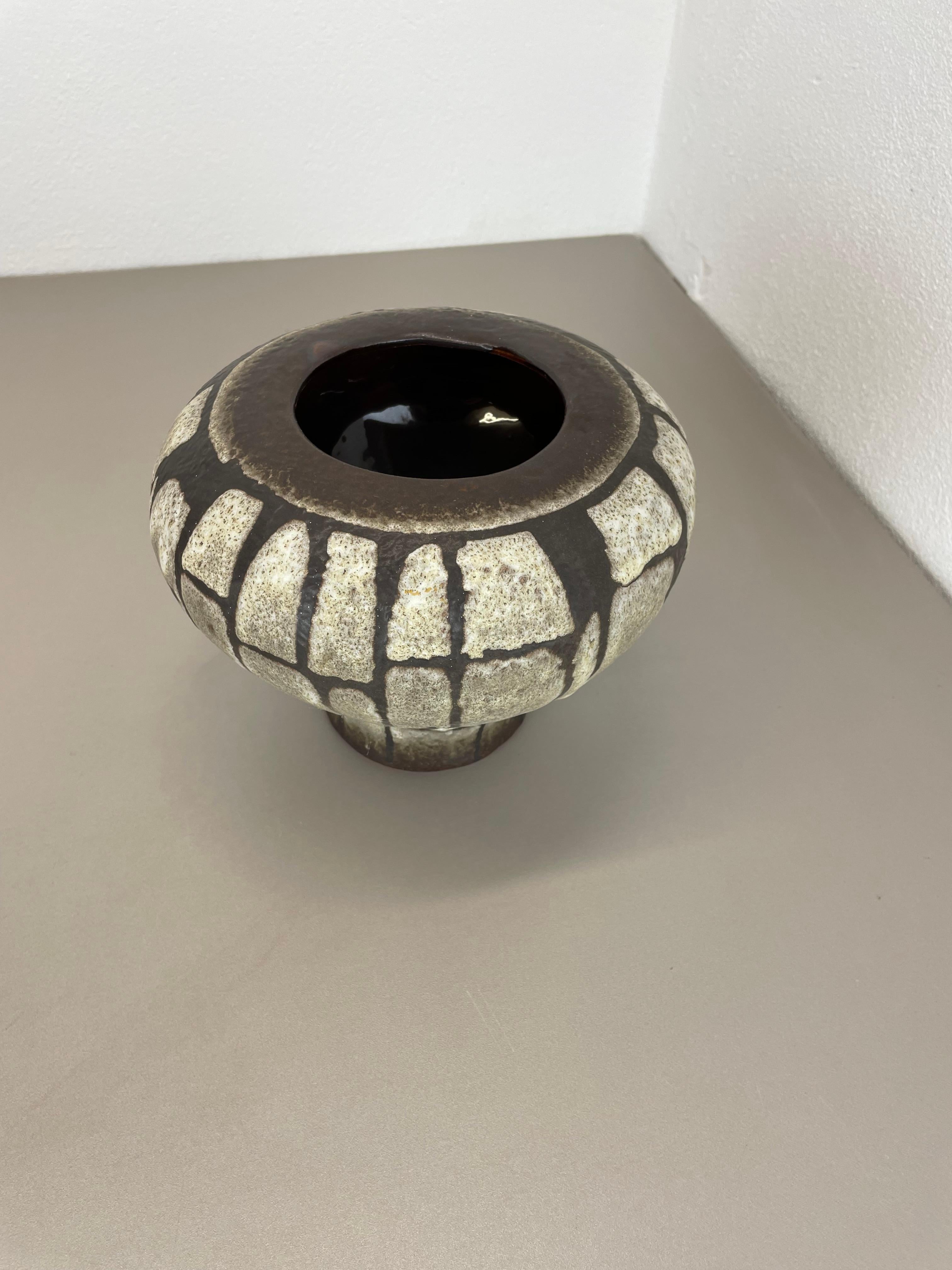 20th Century Large Ceramic Brutalist Vase FAT LAVA Carstens Tönnieshof, Germany, 1970s For Sale