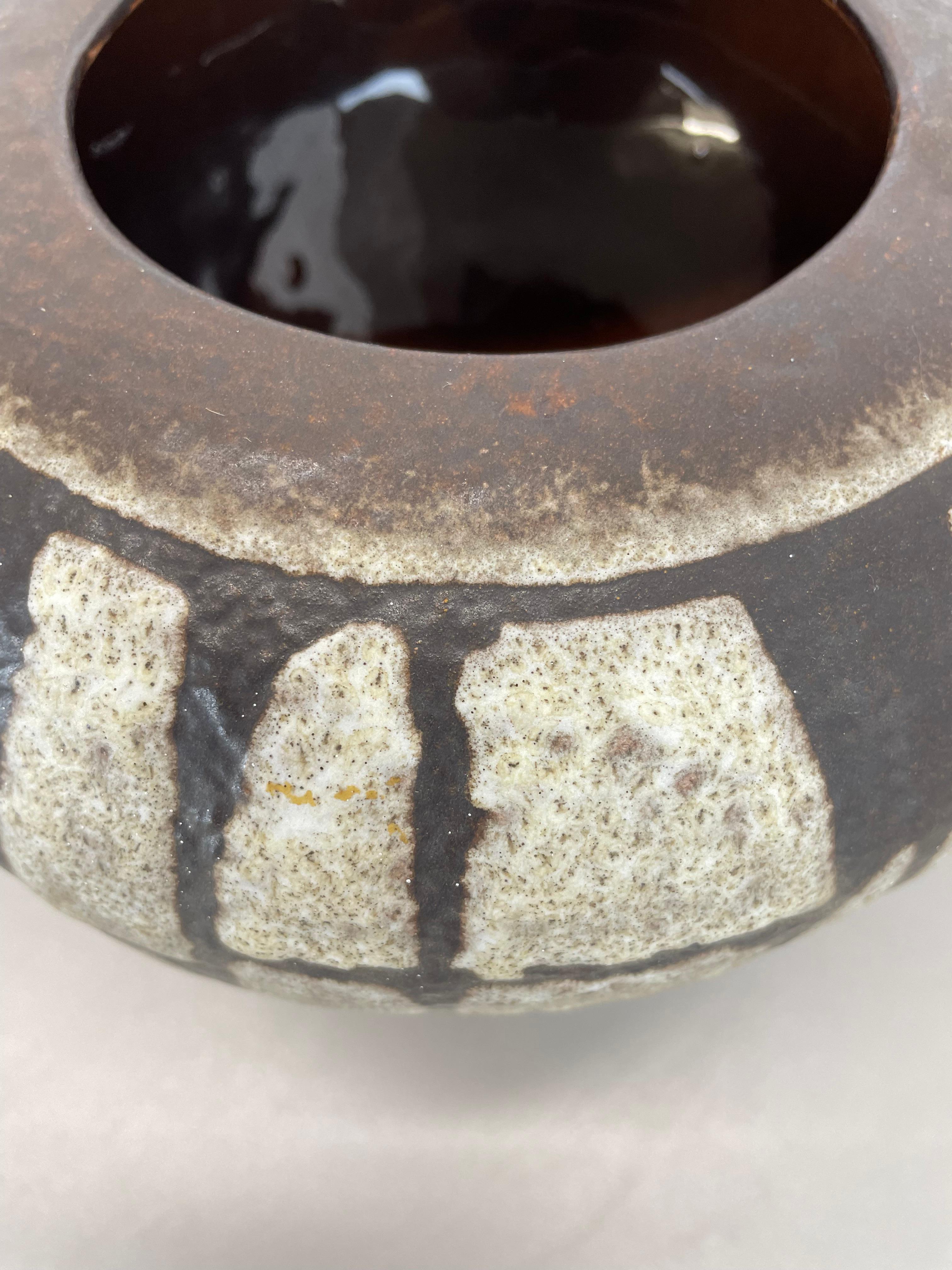 Large Ceramic Brutalist Vase FAT LAVA Carstens Tönnieshof, Germany, 1970s For Sale 4