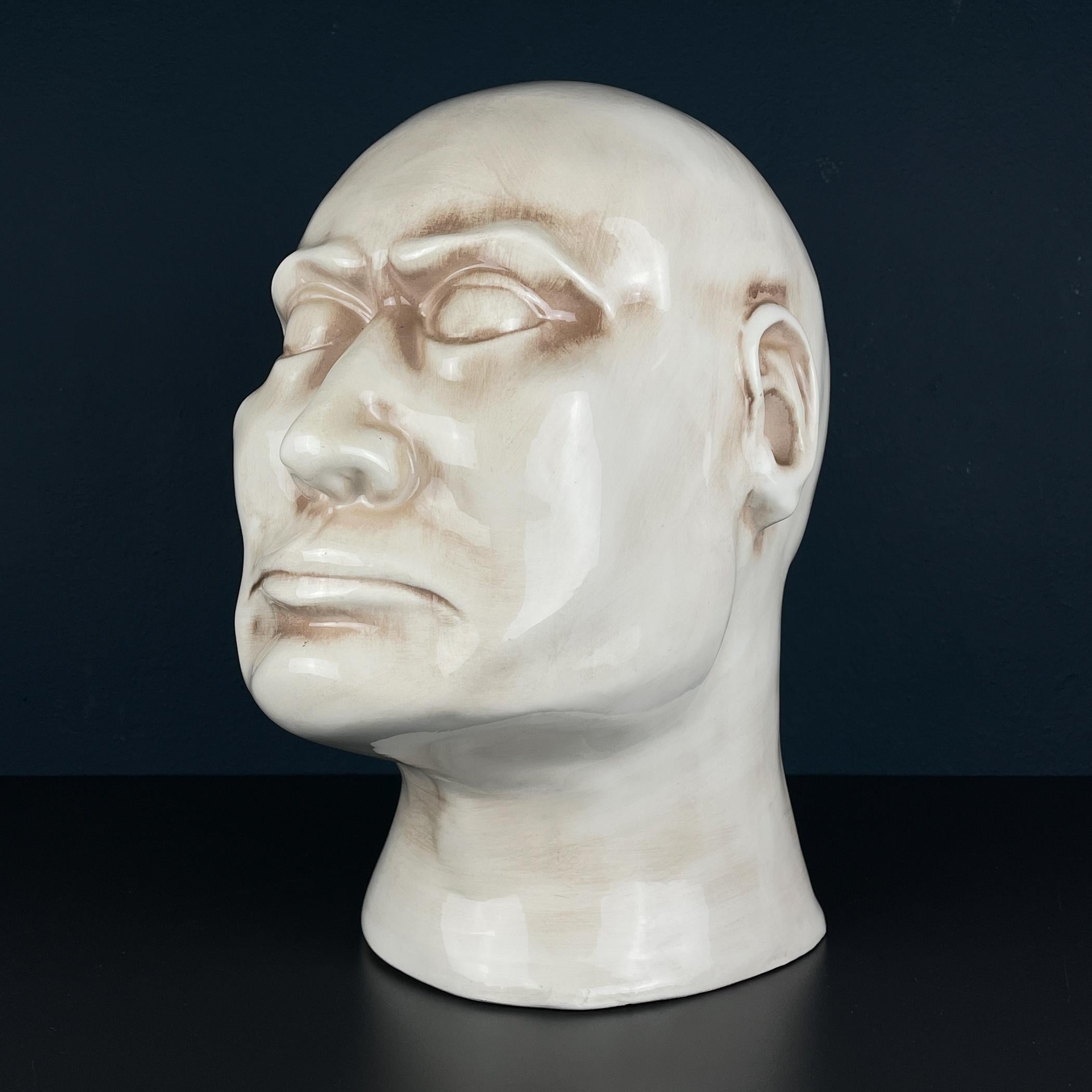 Italiano Grande busto in ceramica Uomo, Italia 1970 in vendita