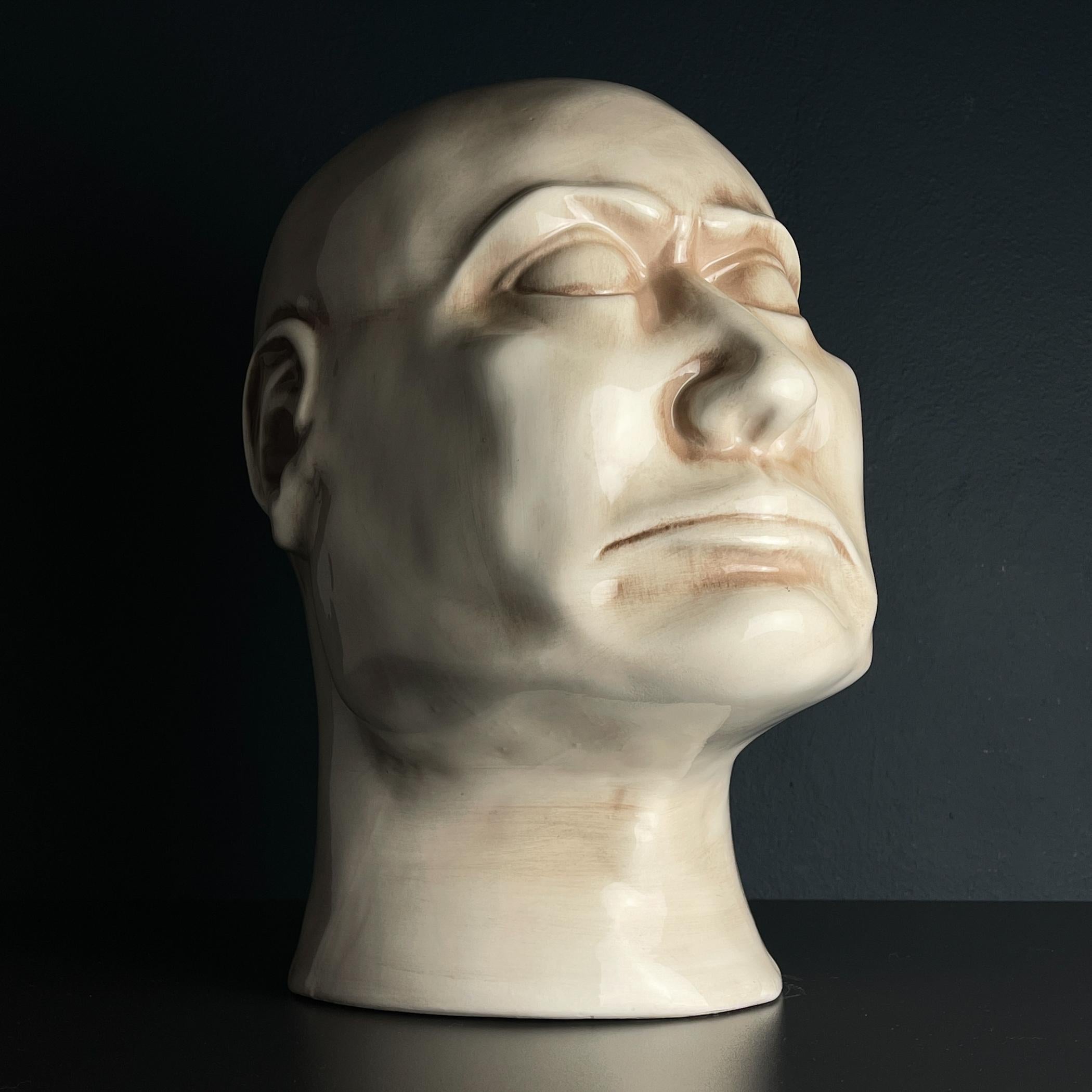XX secolo Grande busto in ceramica Uomo, Italia 1970 in vendita