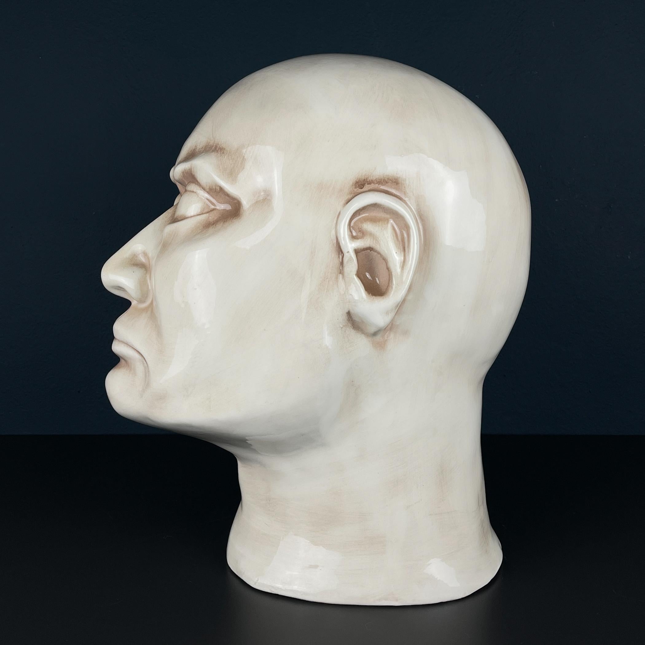 Grande busto in ceramica Uomo, Italia 1970 in vendita 1