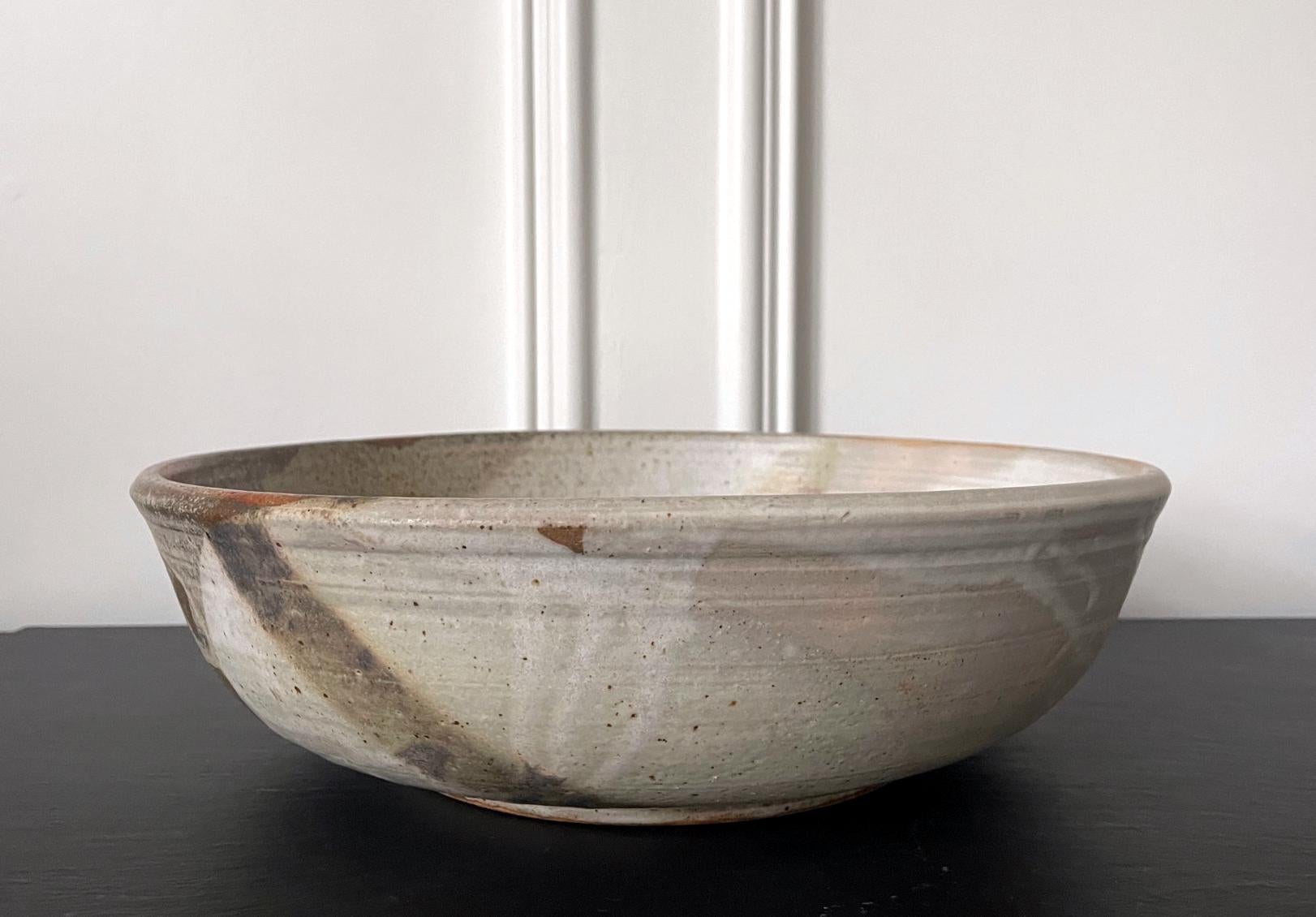 Large Ceramic Center Bowl Toshiko Takaezu In Good Condition For Sale In Atlanta, GA