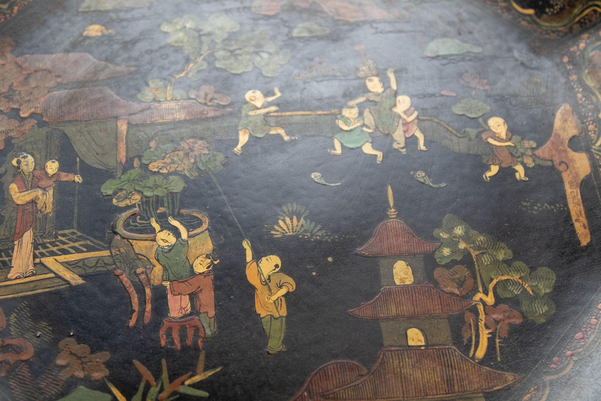 Large Ceramic Chinese Platter in Black Gilt Hand Painted Octagonal Shape 1940s For Sale 9