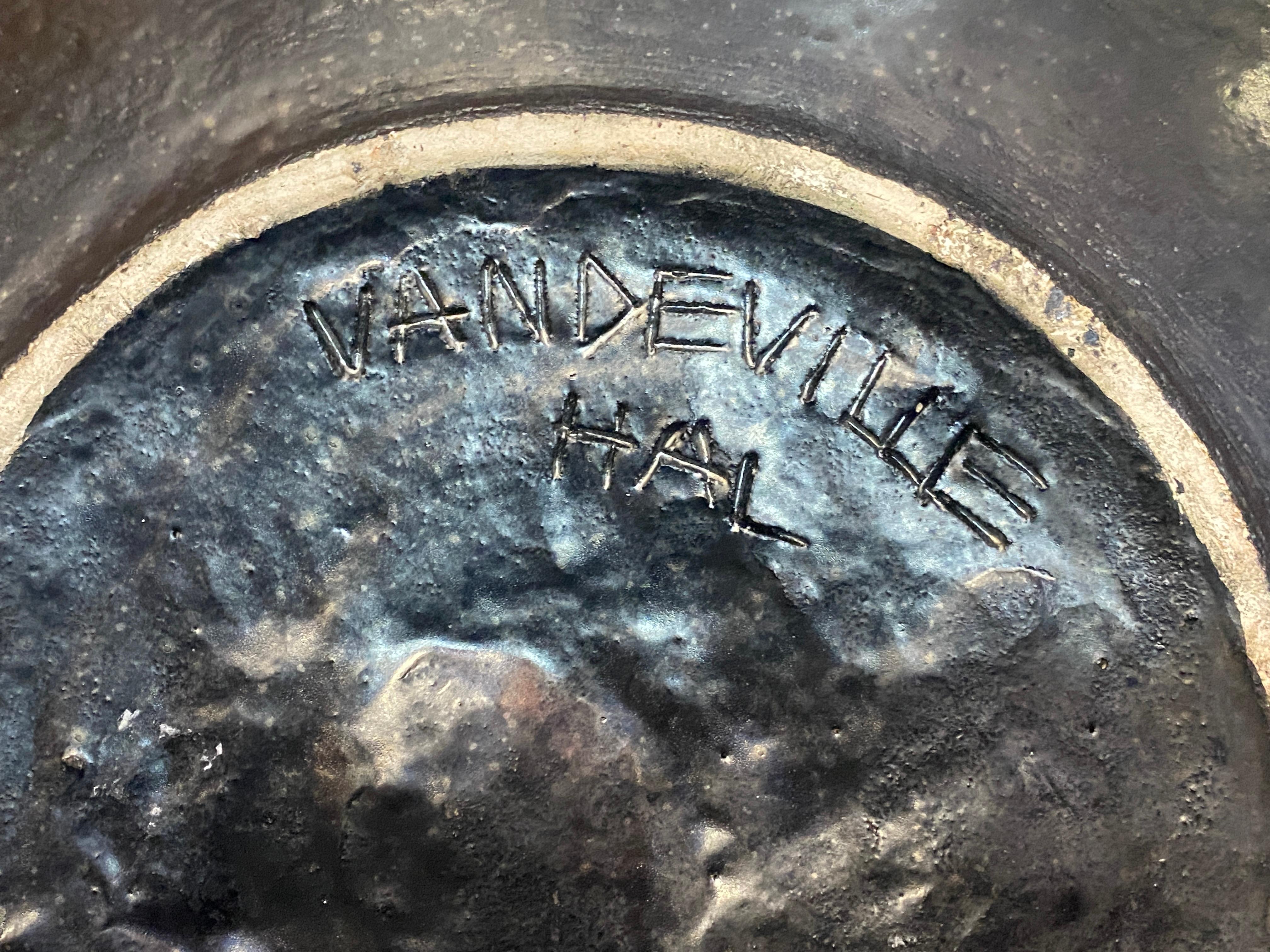 große Keramikschale signiert VANDEVILLE, um 1950/1960 (Moderne) im Angebot