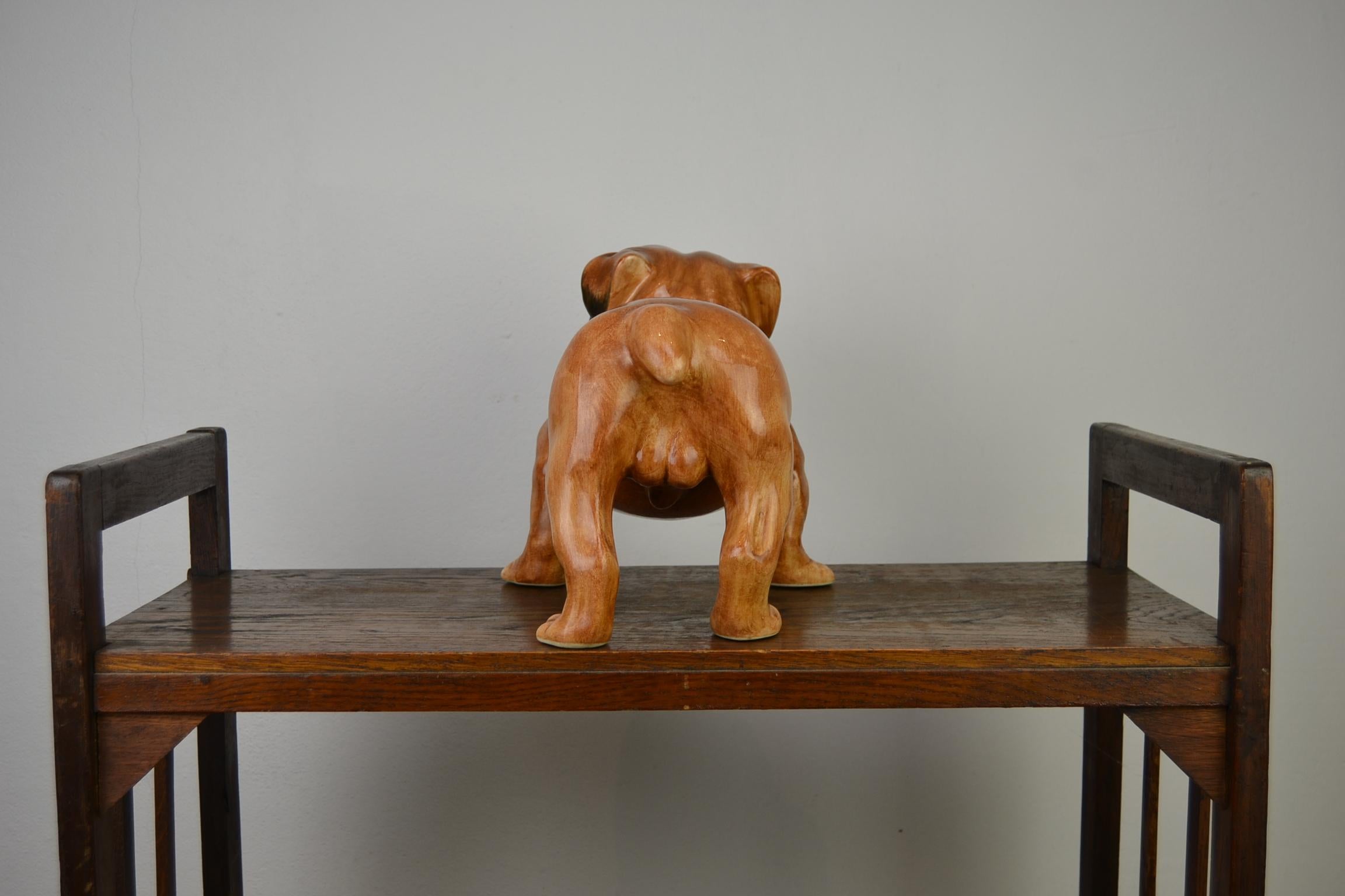 Große englische Bulldogge-Skulptur aus Keramik, Italien im Angebot 4