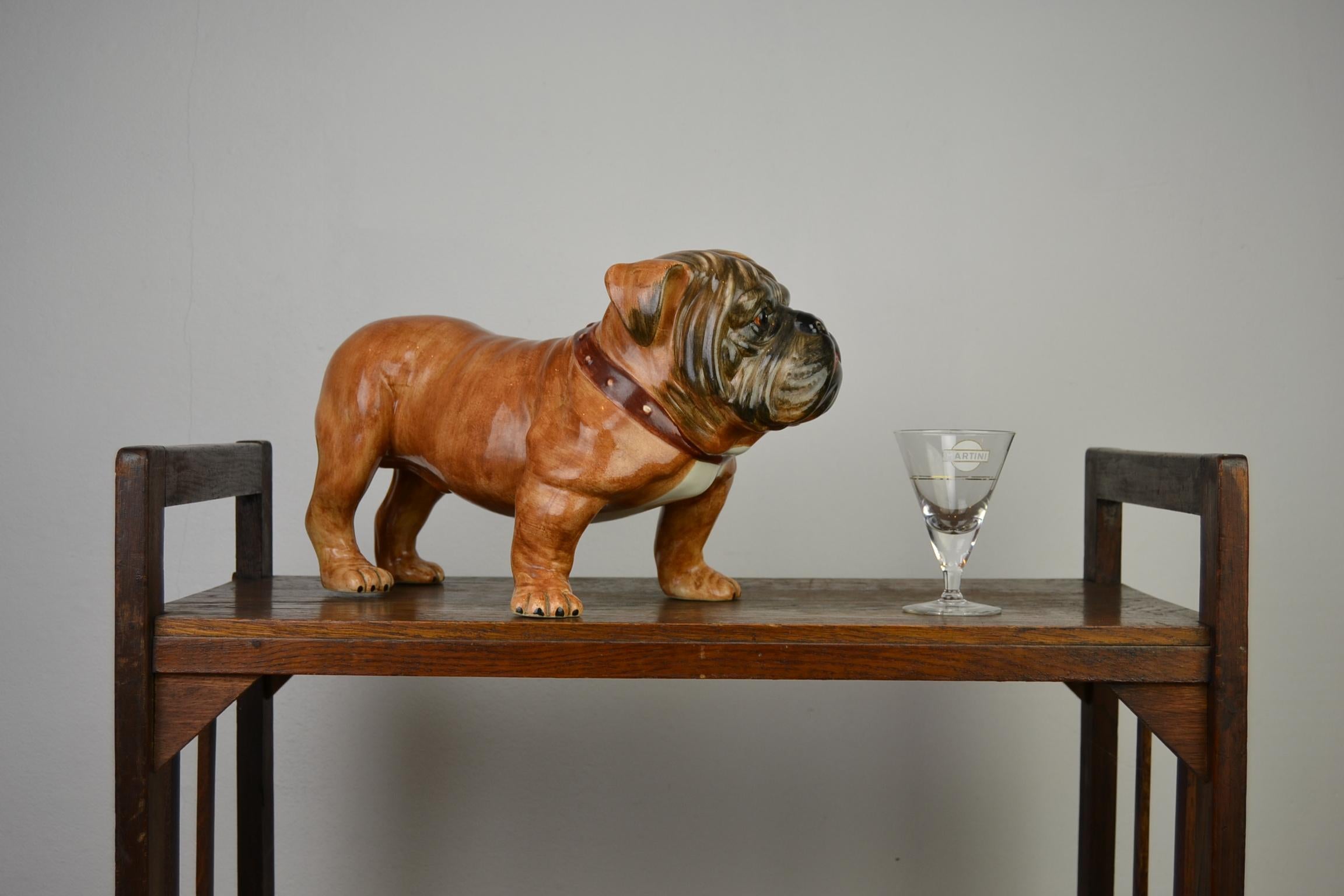 Große englische Bulldogge-Skulptur aus Keramik, Italien im Angebot 12