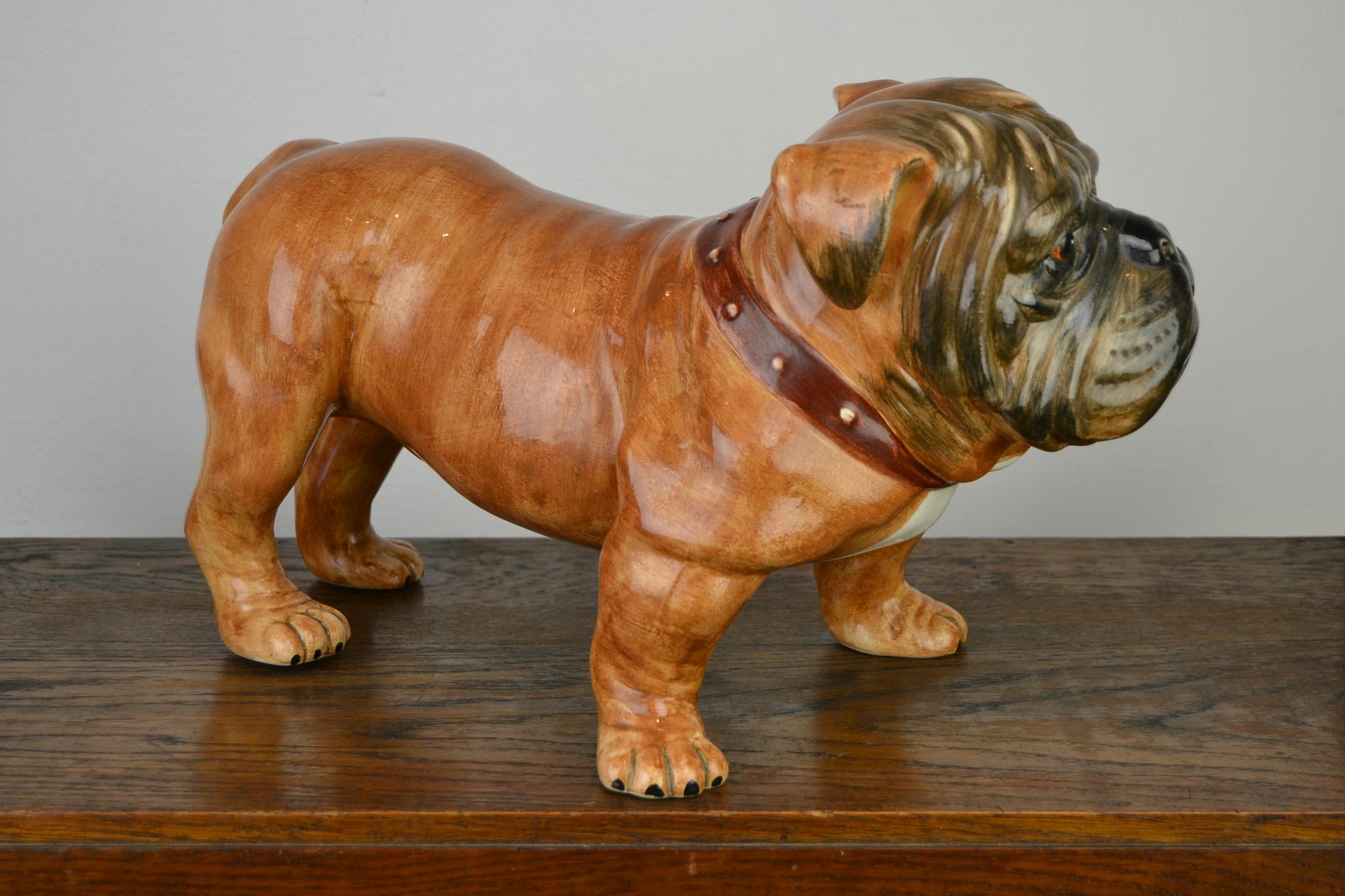 Große englische Bulldogge-Skulptur aus Keramik, Italien im Angebot 13