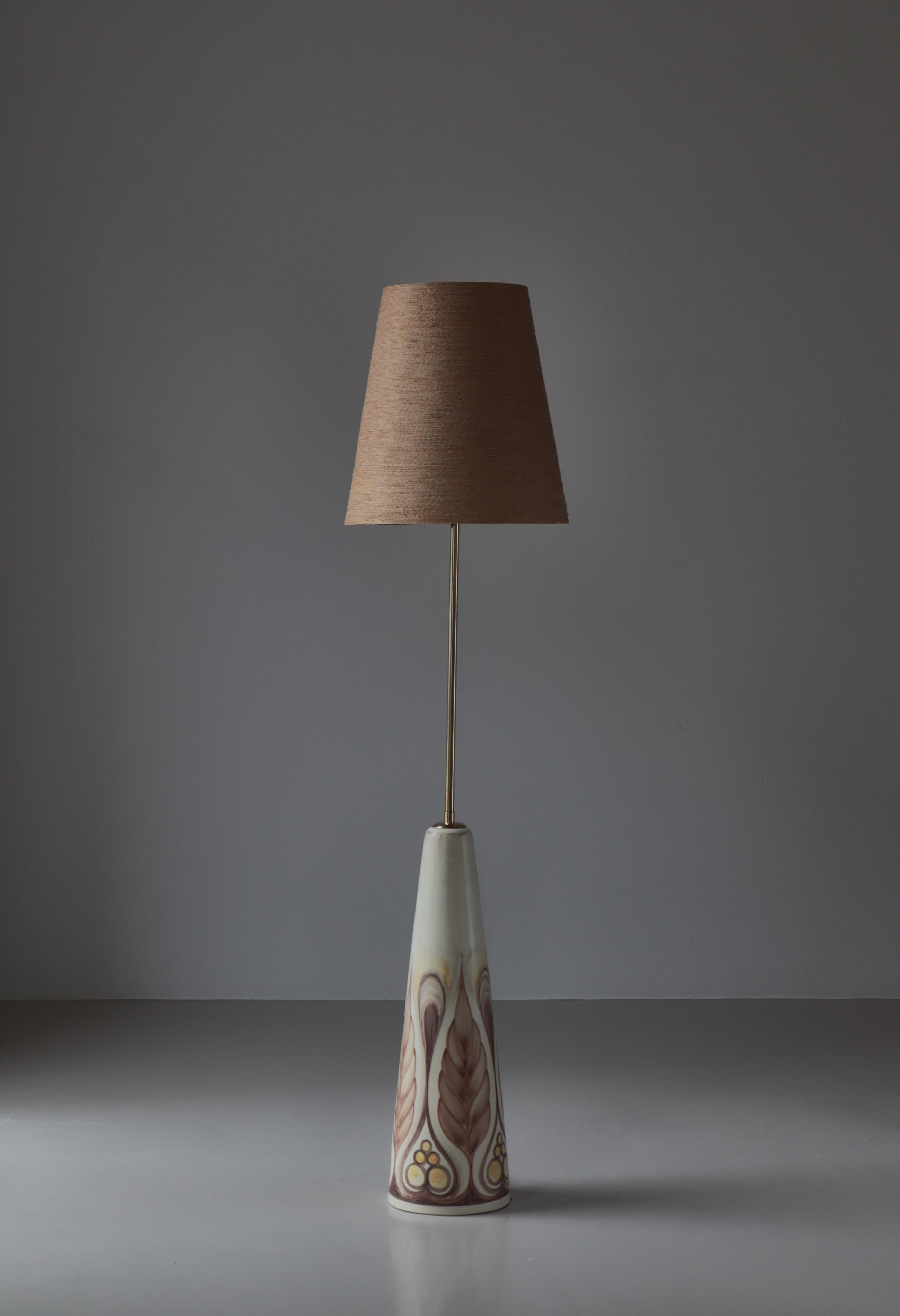 Large Ceramic Floor Lamp by Rigmor Nielsen for Søholm, 1960s, Danish Modern In Good Condition For Sale In Odense, DK