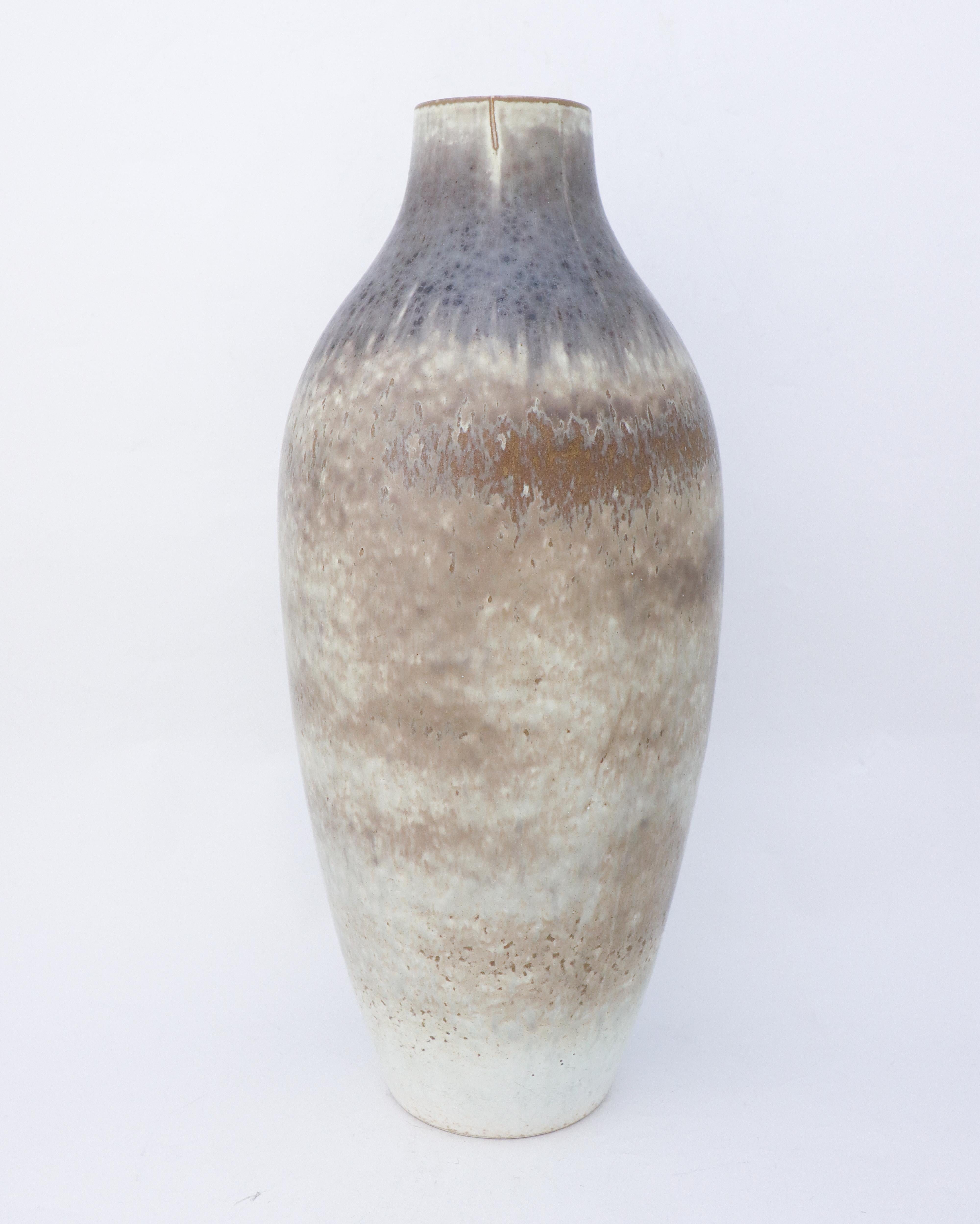 Suédois Grand vase en céramique, Carl-Harry Stålhane, Rörstrand 1950, gris moucheté en vente