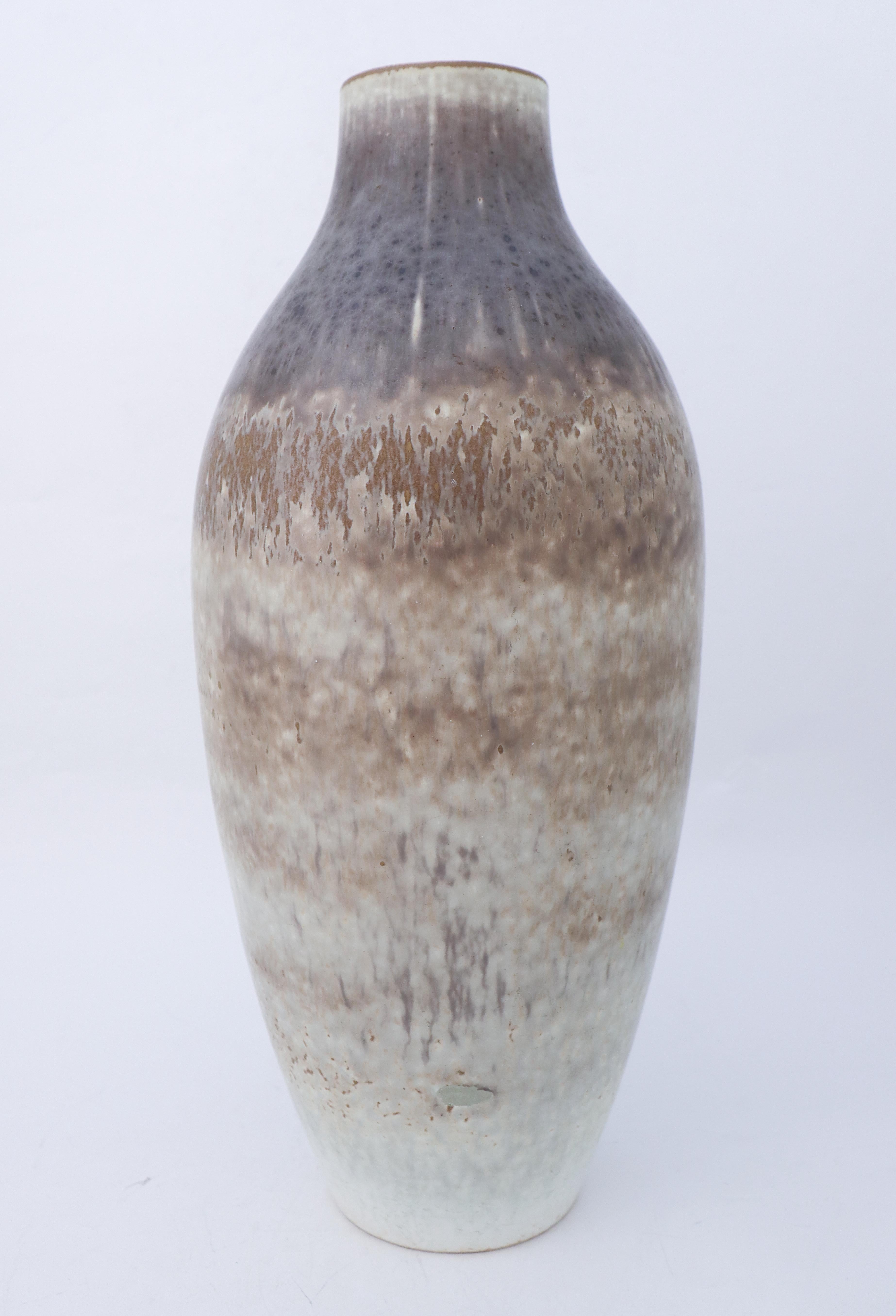 Céramique Grand vase en céramique, Carl-Harry Stålhane, Rörstrand 1950, gris moucheté en vente