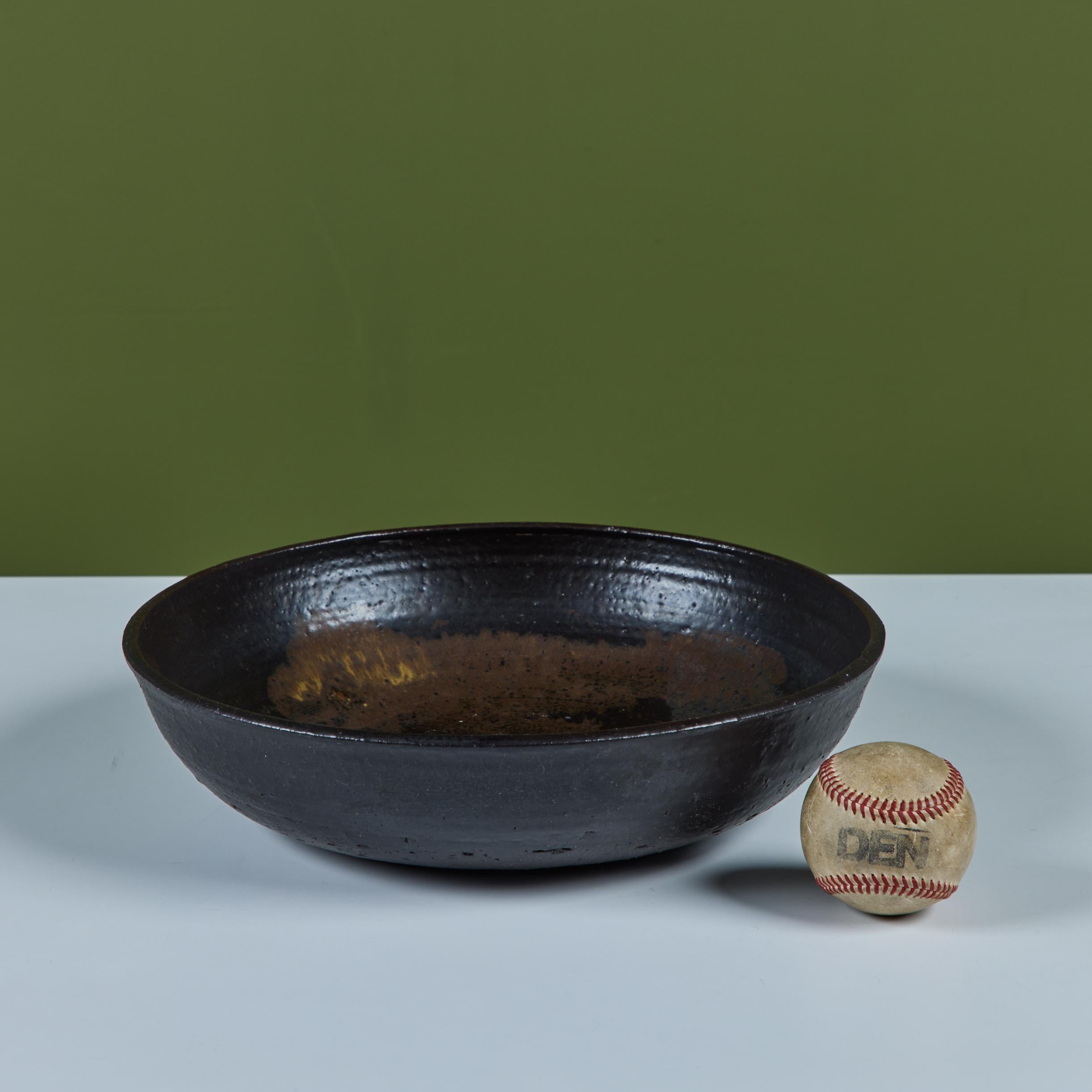 Mid-Century Modern Large Ceramic Glazed Bowl by Toshiko Takaezu For Sale