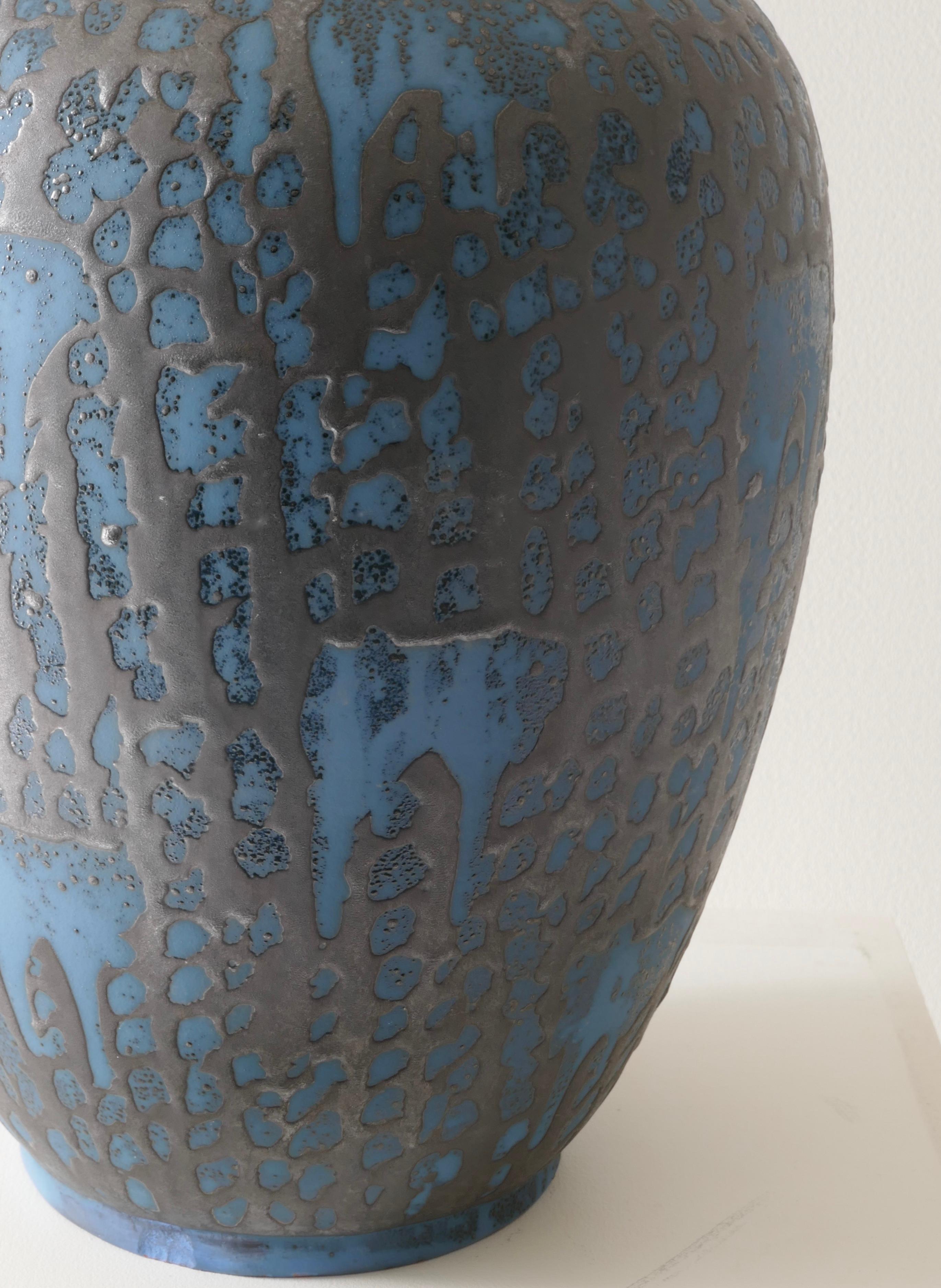 Large Ceramic Graphite and Blue Vase, West Germany 1970's For Sale 3