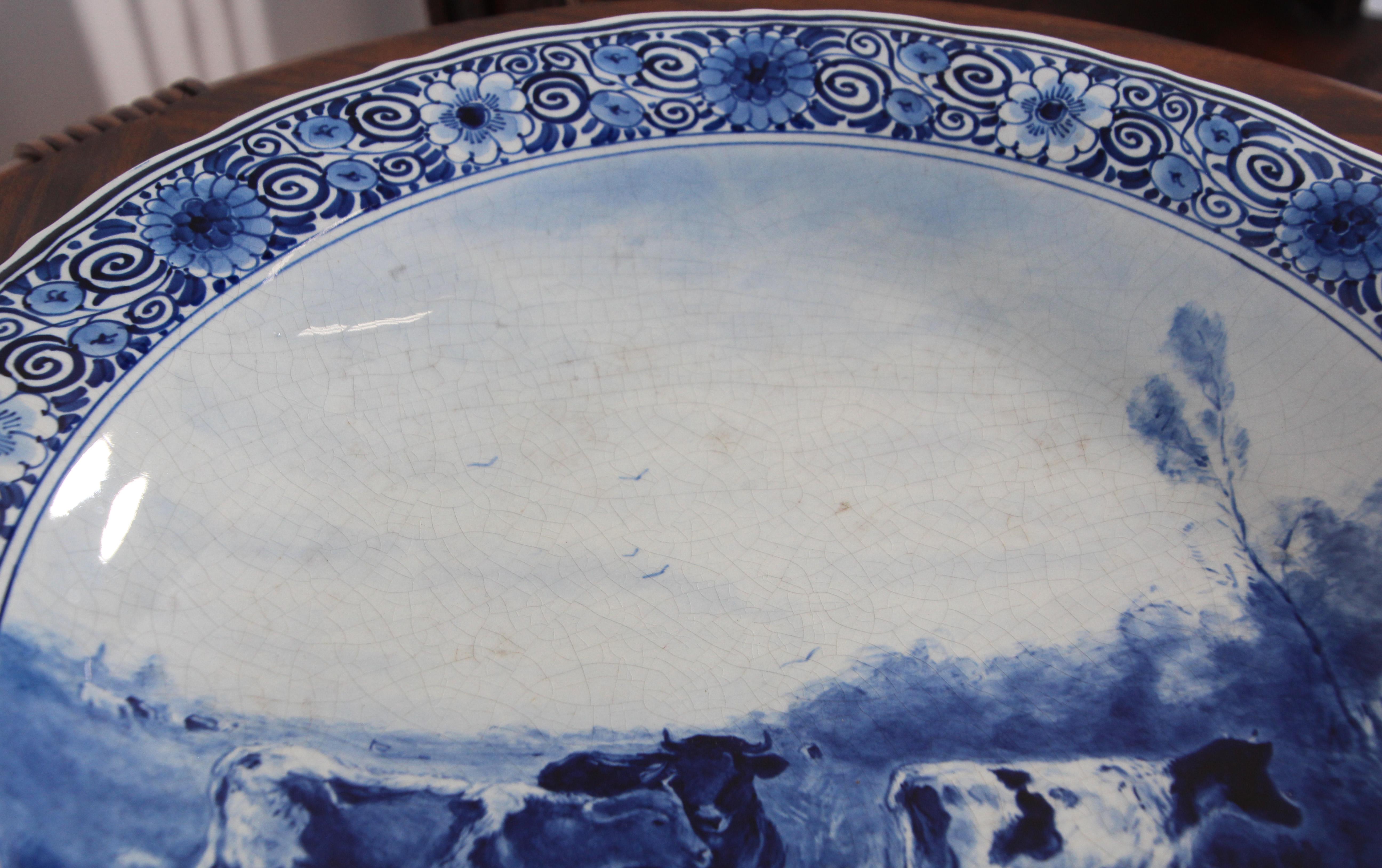 Large Ceramic Hanging Plate Blue and White Dutch Delft Charger In Fair Condition In North Hollywood, CA