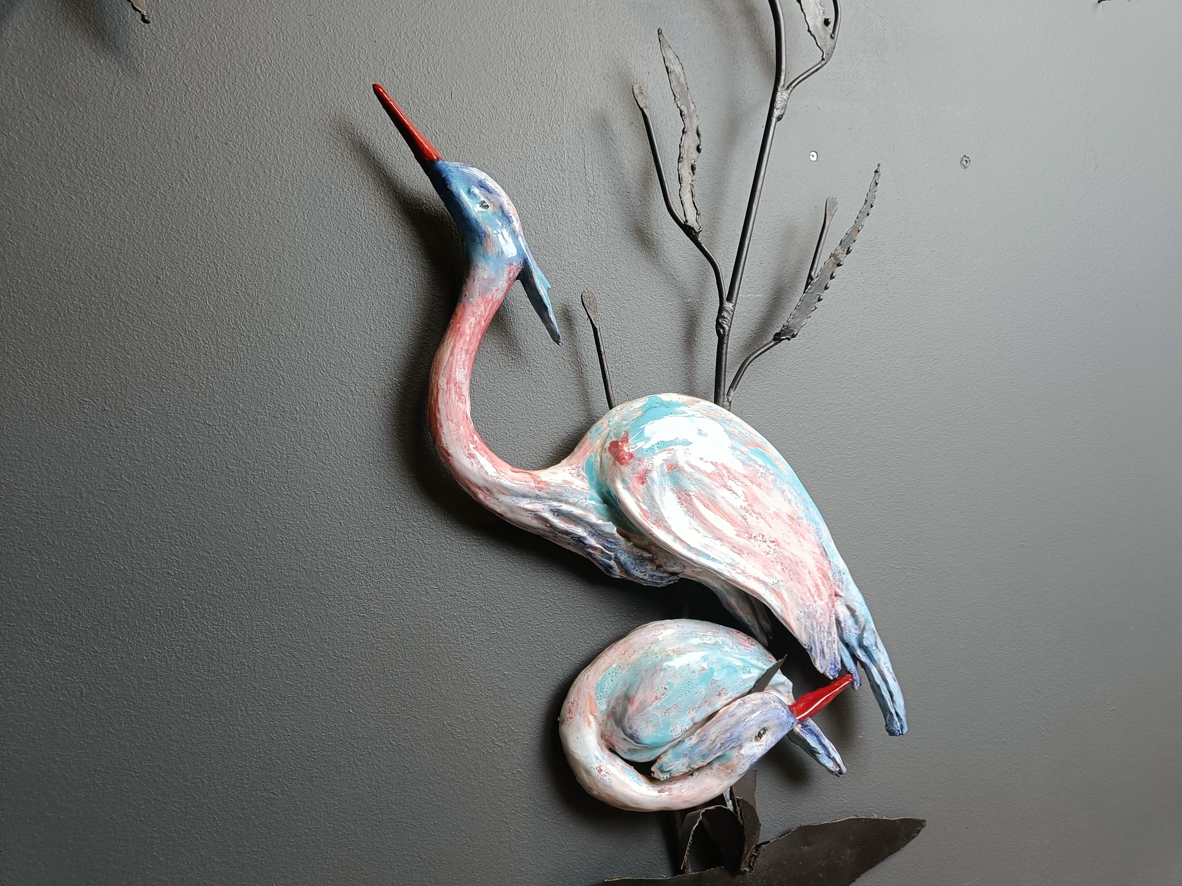 Mid-Century moderno Grande scultura da parete in ceramica di Héron o uccello gru, anni '70 in vendita
