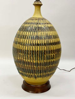 Large Ceramic Lamp in the Style of Bob Kinzie for Affiliated Craftsmen