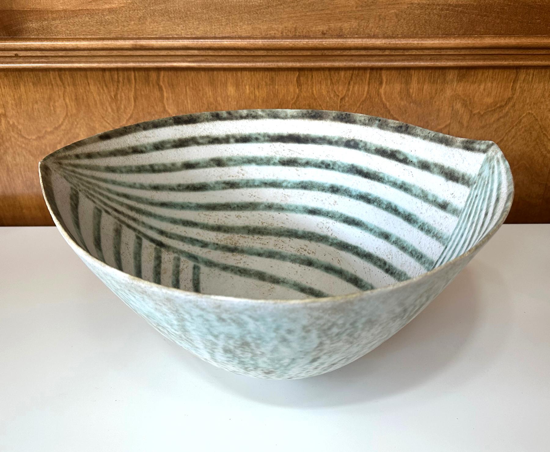 Large Ceramic Leaf Bowl with Banded Glaze by John Ward In Good Condition For Sale In Atlanta, GA