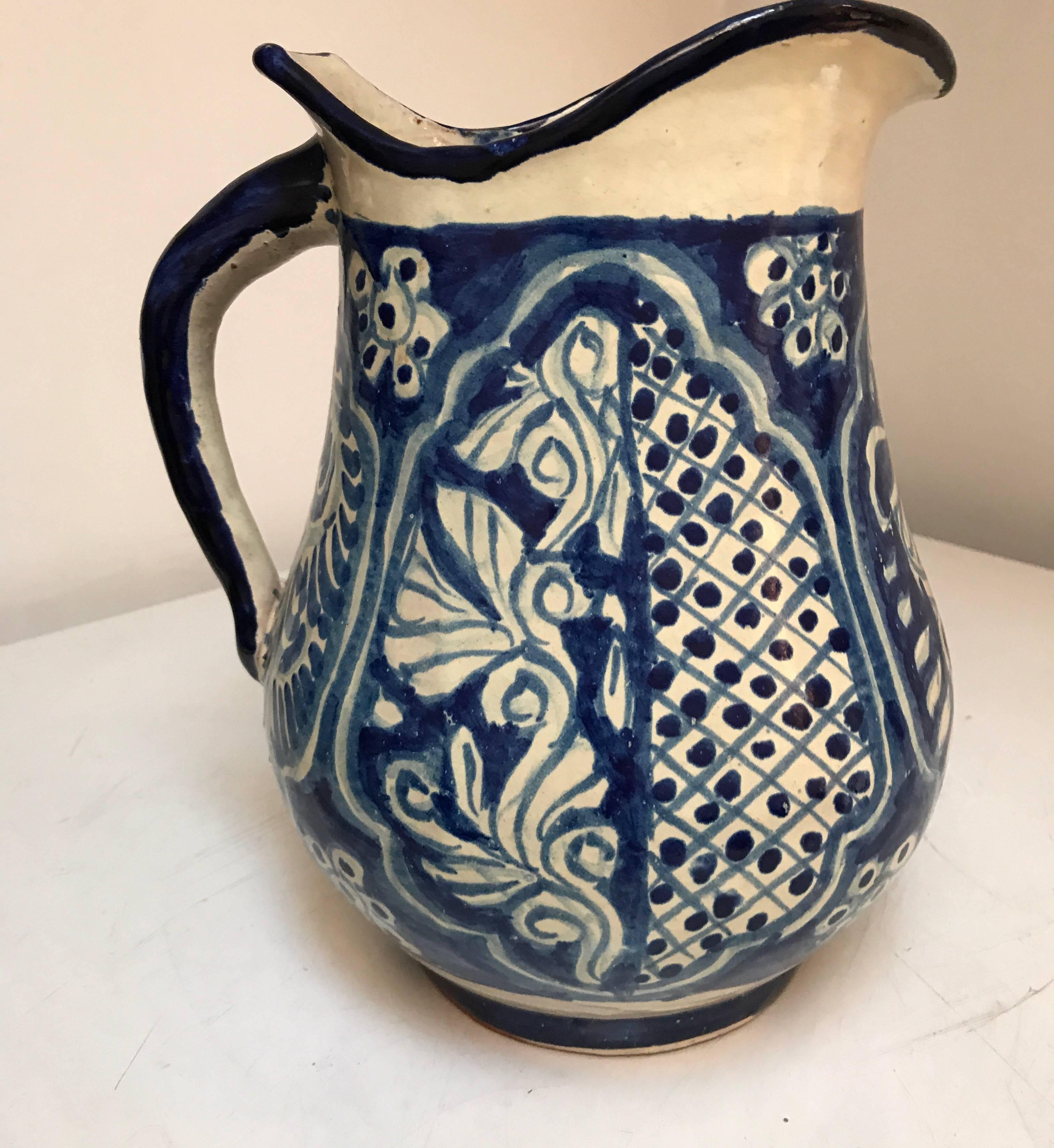 Large Ceramic Mexican Blue and White Talavera Pitcher In Good Condition In Chicago, IL