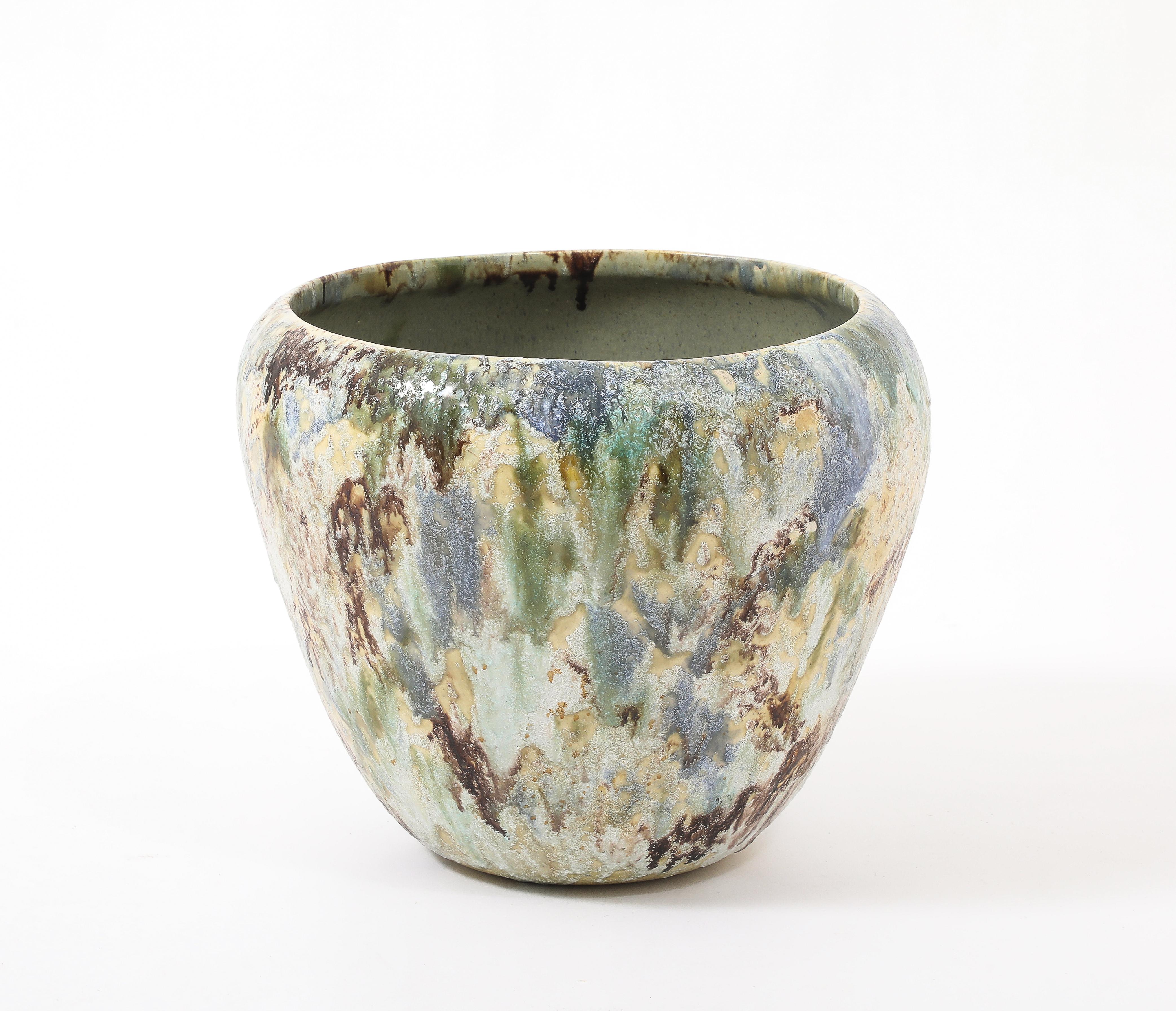 Large Ceramic Planter, USA 1940's In Good Condition For Sale In New York, NY