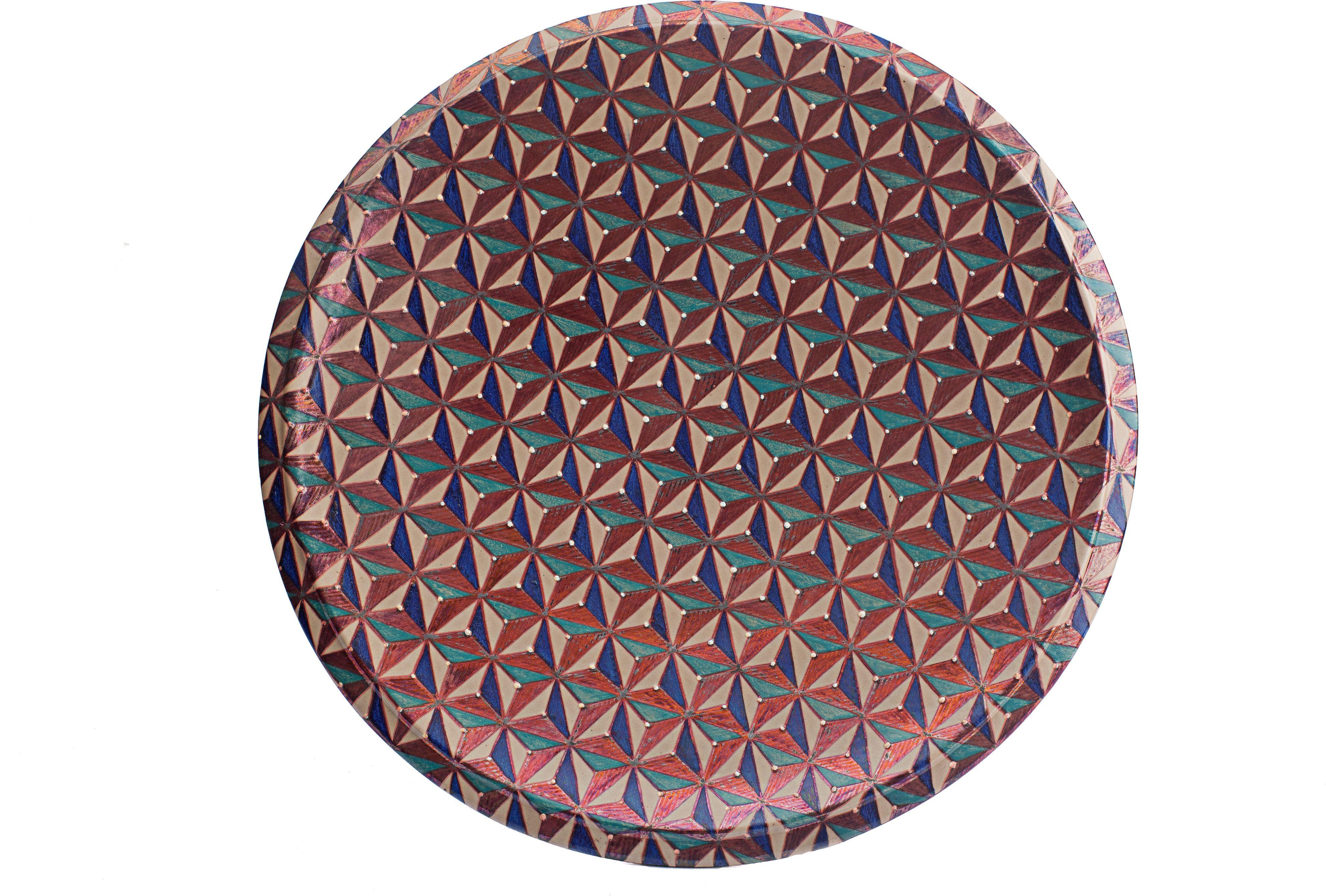 Orvieto, großer Teller, 2017, handbemalte Majolika, Vollreduktionsbrand, 52 cm Durchmesser.
Einzigartiges Stück.

Bottega Vignoli mit Sitz in Faenza - dem historischen Herzen der italienischen Maiola - bietet einen auffallend zeitgenössischen
