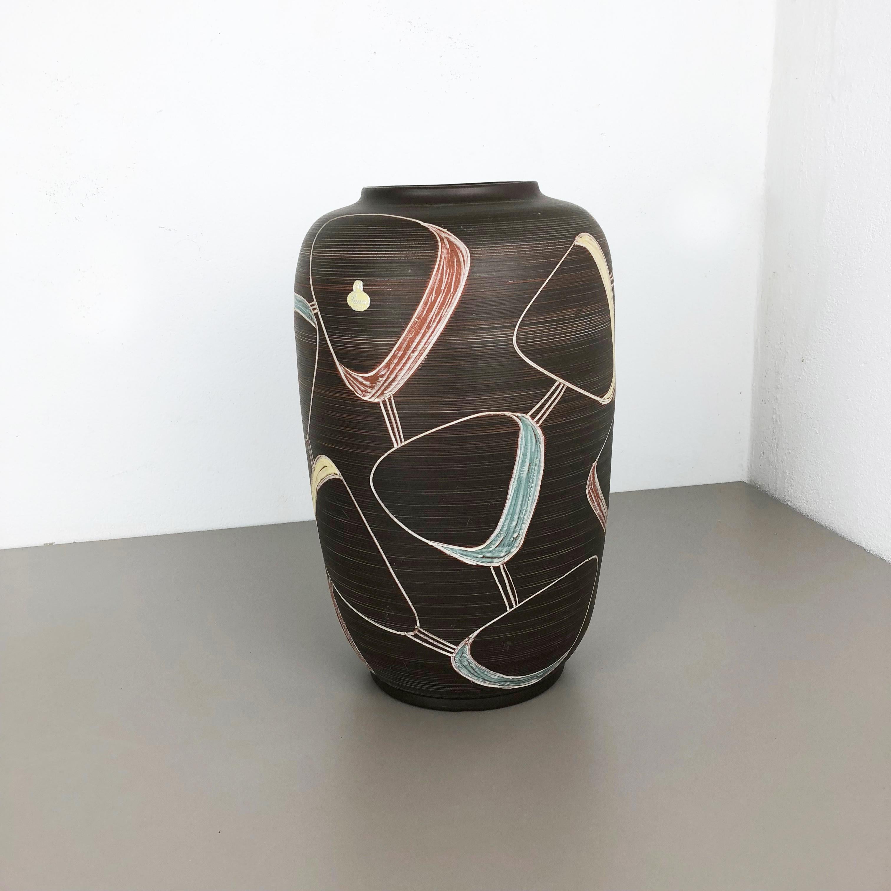 Article:

Pottery ceramic vase


Producer:

Sawa Ceramic, Germany


Design:

Franz Schwaderlapp



Decade:

1950s



Description:

Original vintage 1960s pottery ceramic vase in Germany. High quality German production with a