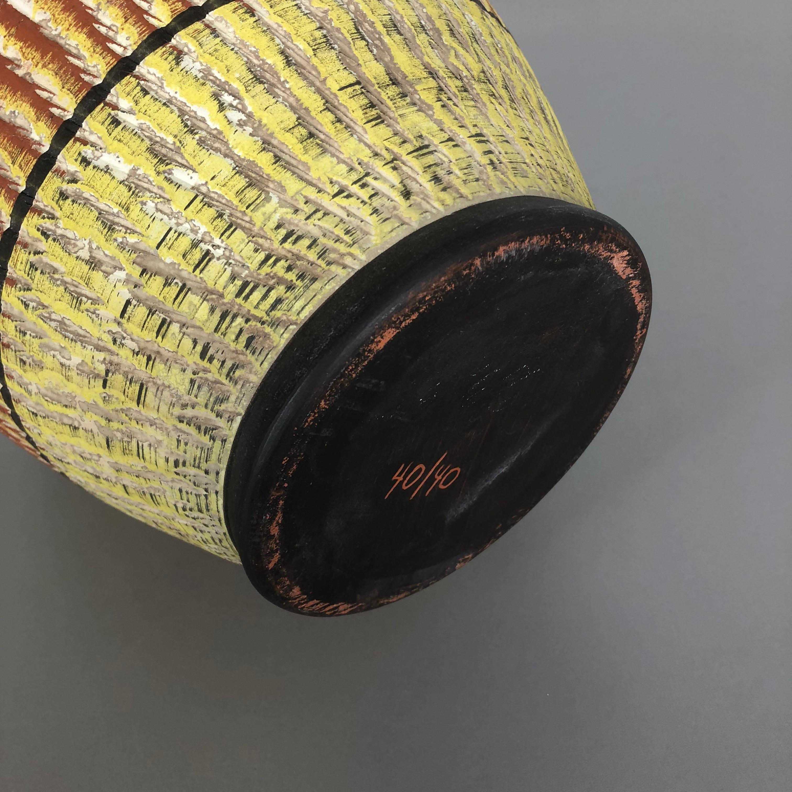 Grande vaso da terra astratto in ceramica di Zöller and Born, Germania, anni '50 in vendita 9
