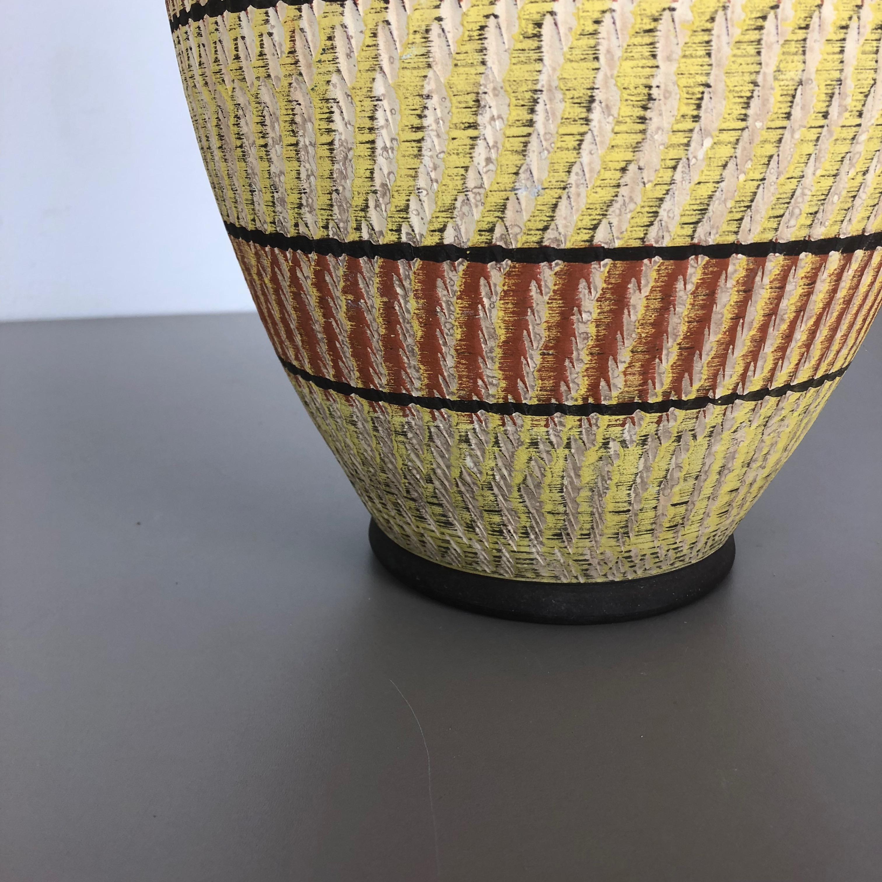 Large abstract Ceramic Pottery Floor Vase by Zöller and Born, Germany, 1950s In Good Condition For Sale In Kirchlengern, DE