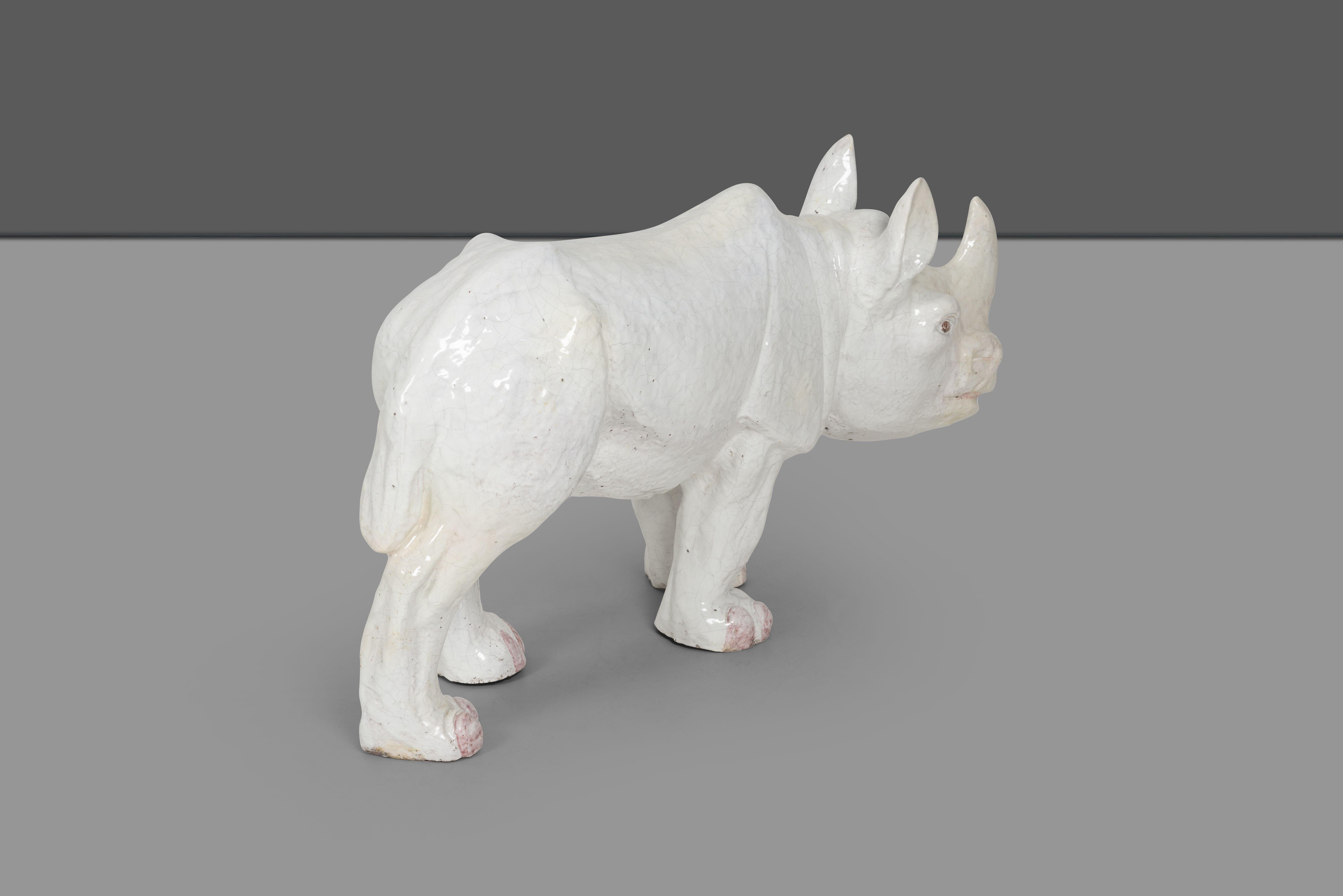 Grand Rhino en céramique en vente 3