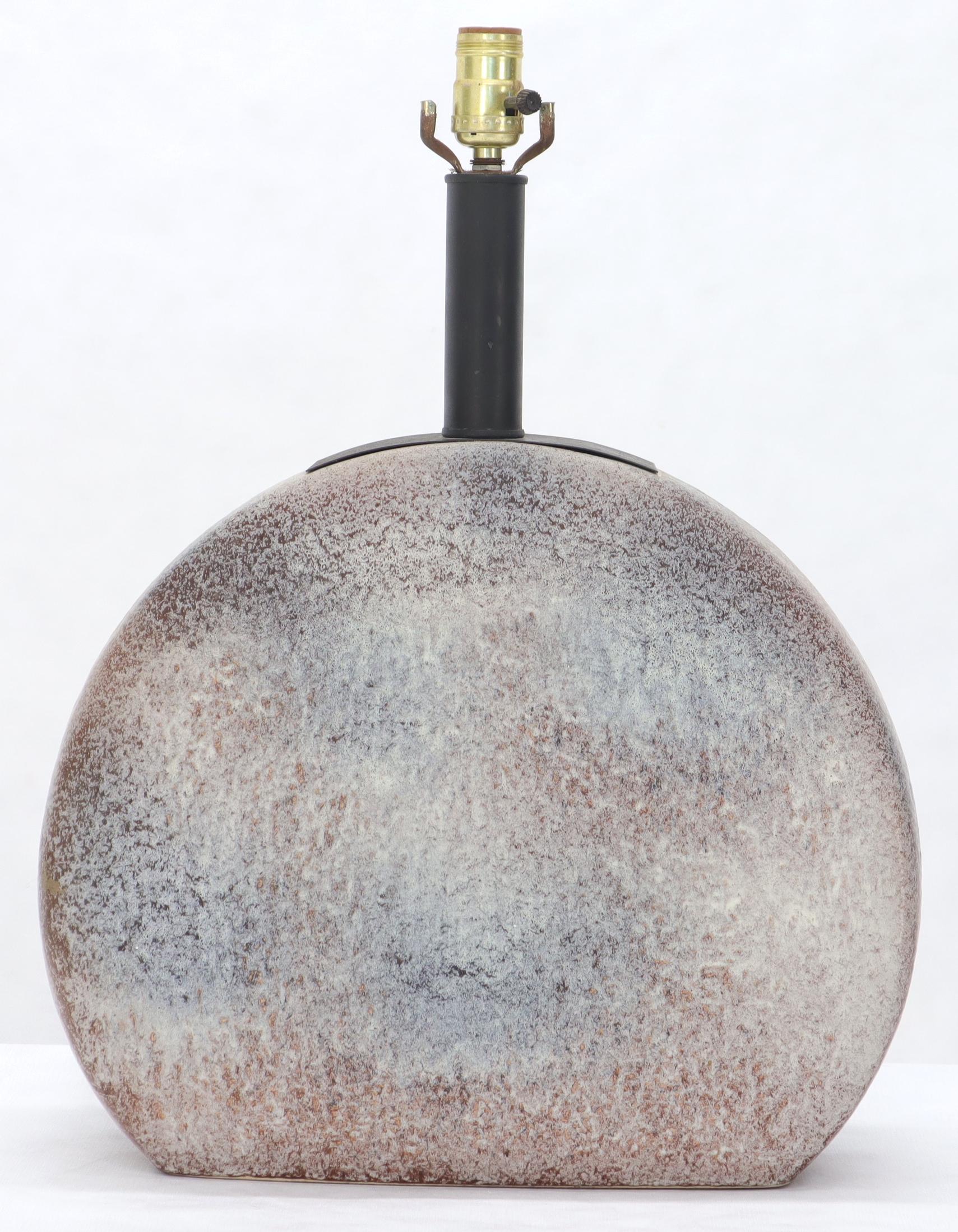 Mid-Century Modern Large Ceramic round Pendant Shape Table Lamp For Sale