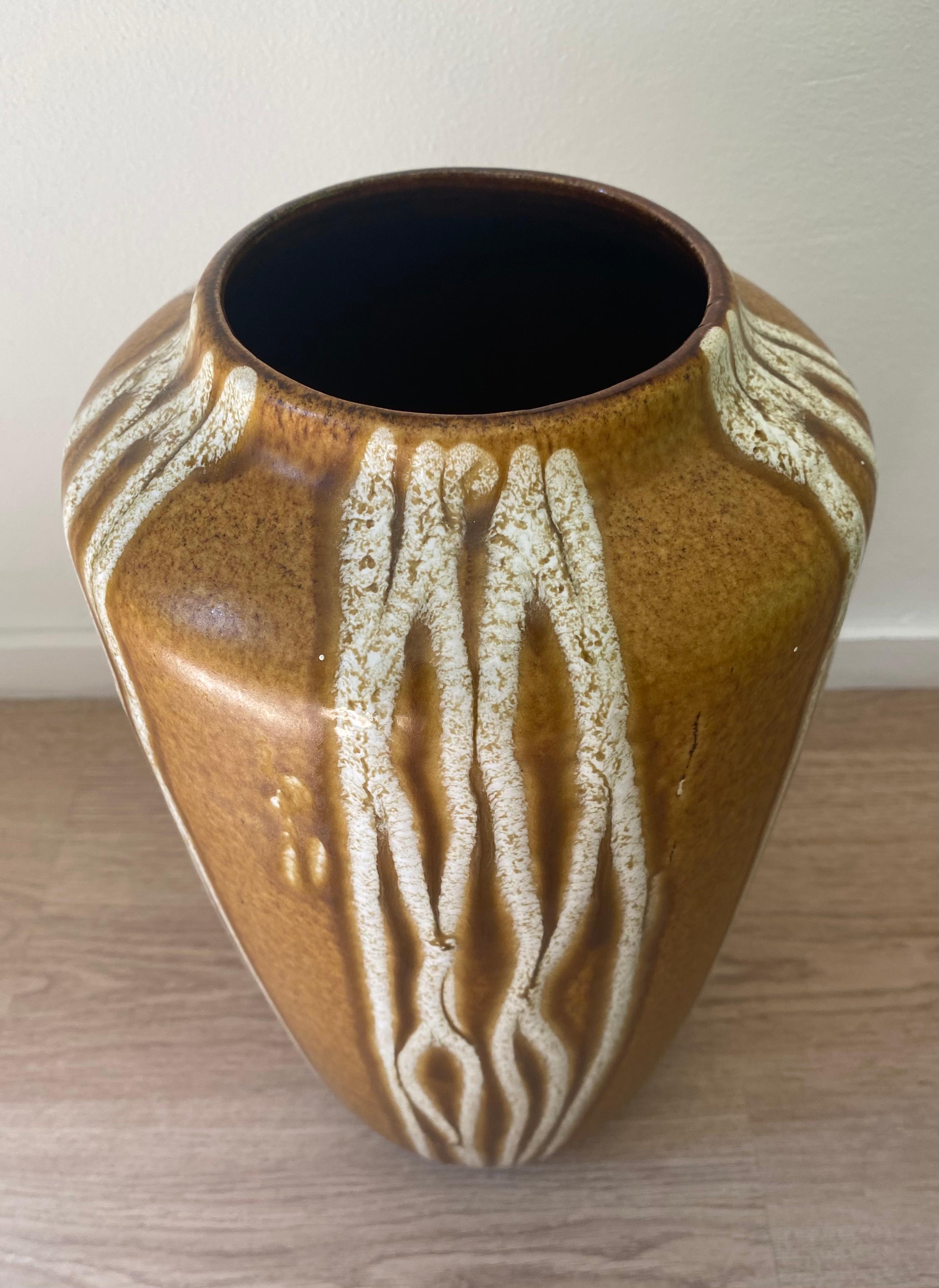 Mid-Century Modern Large Ceramic Scheurich, West-Germany Vase, Europ Linie 517-38 For Sale