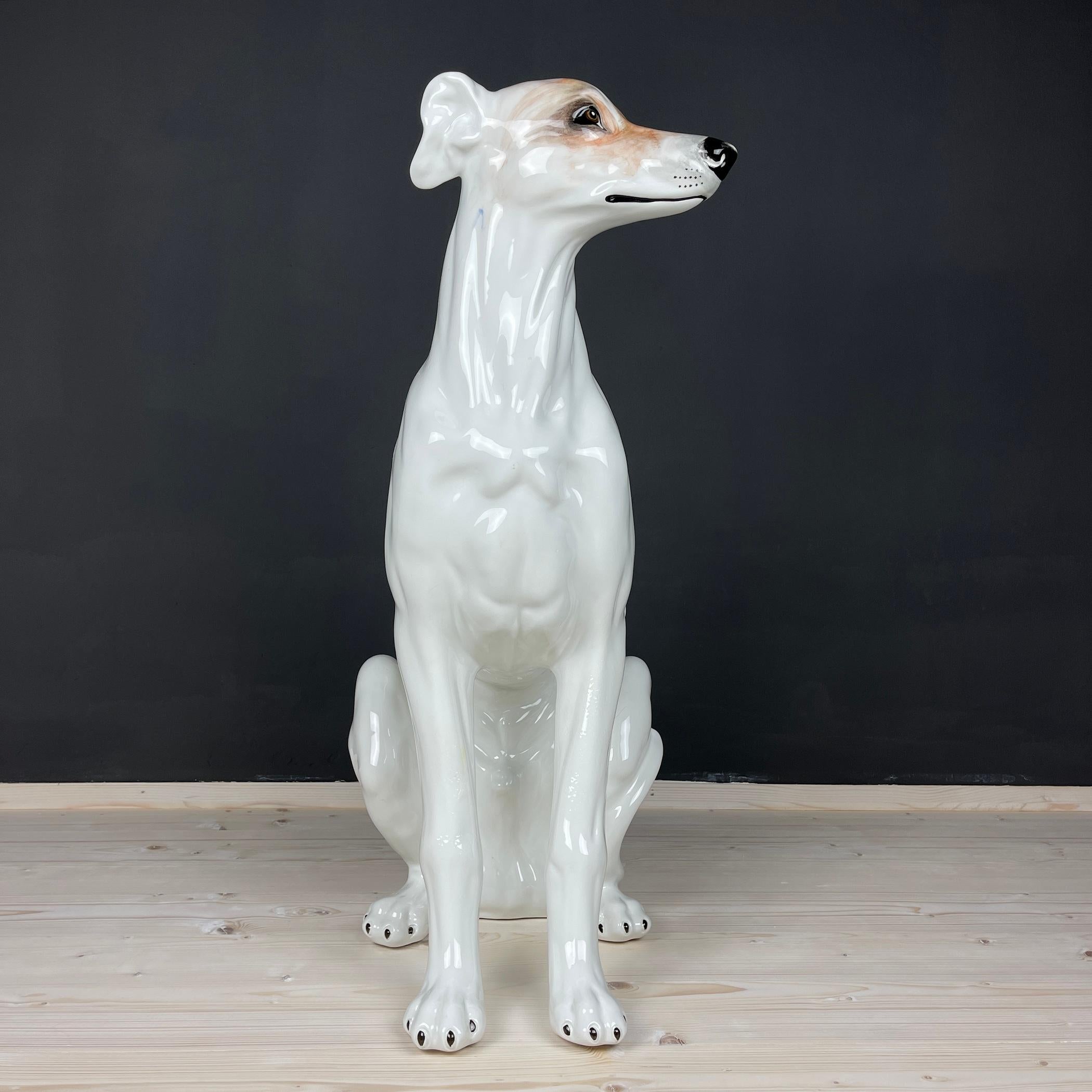 Mid-Century Modern Grande sculpture en céramique d'un chien de Bassano, Italie, années 1980  en vente