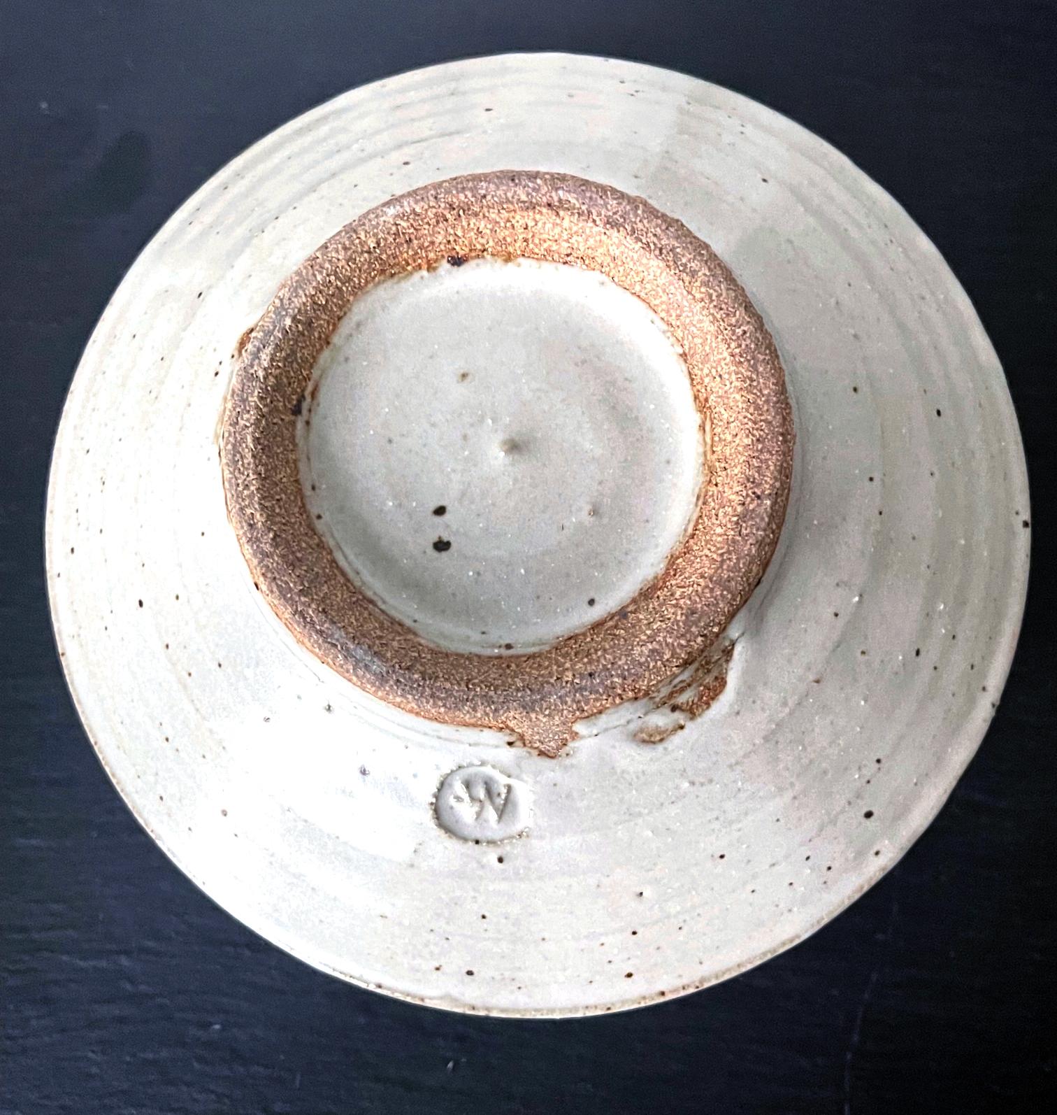 Large Ceramic Stoneware Bowl in Shino Style by Warren Mackenzie For Sale 3