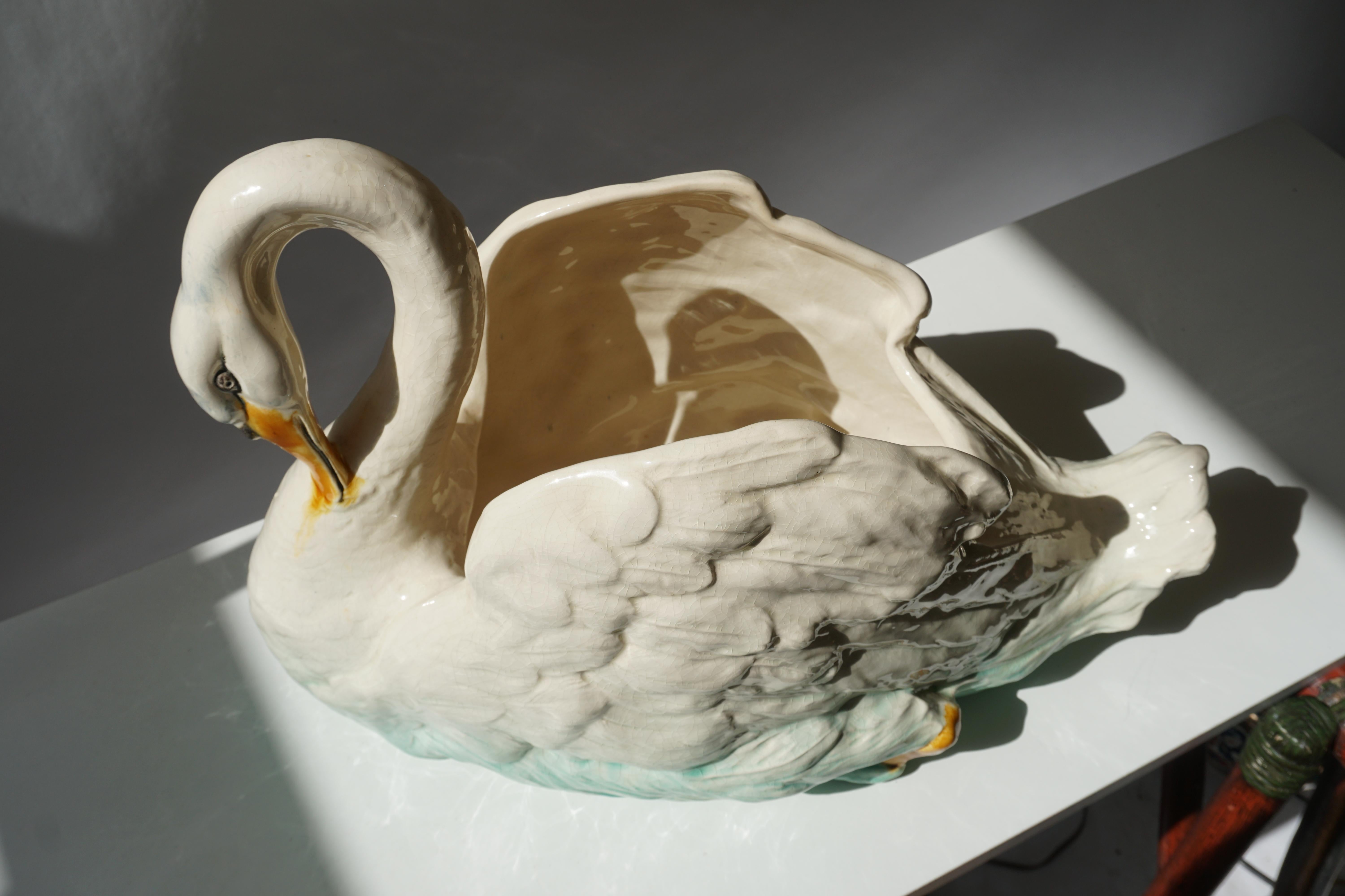 Large Ceramic Swan Planter Jardinière In Good Condition In Antwerp, BE