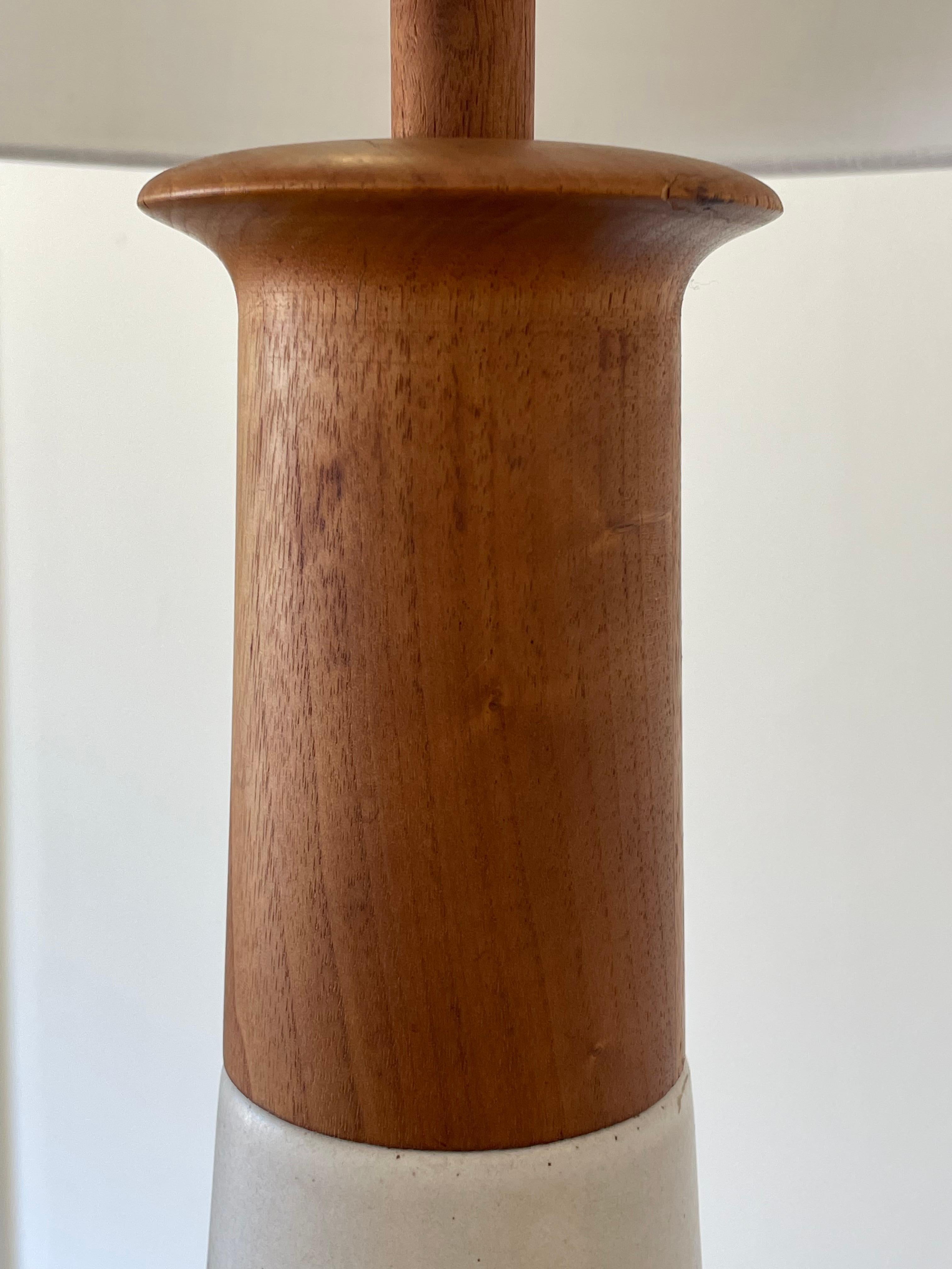 American Large Ceramic Table Lamp by Jane and Gordon Martz For Sale
