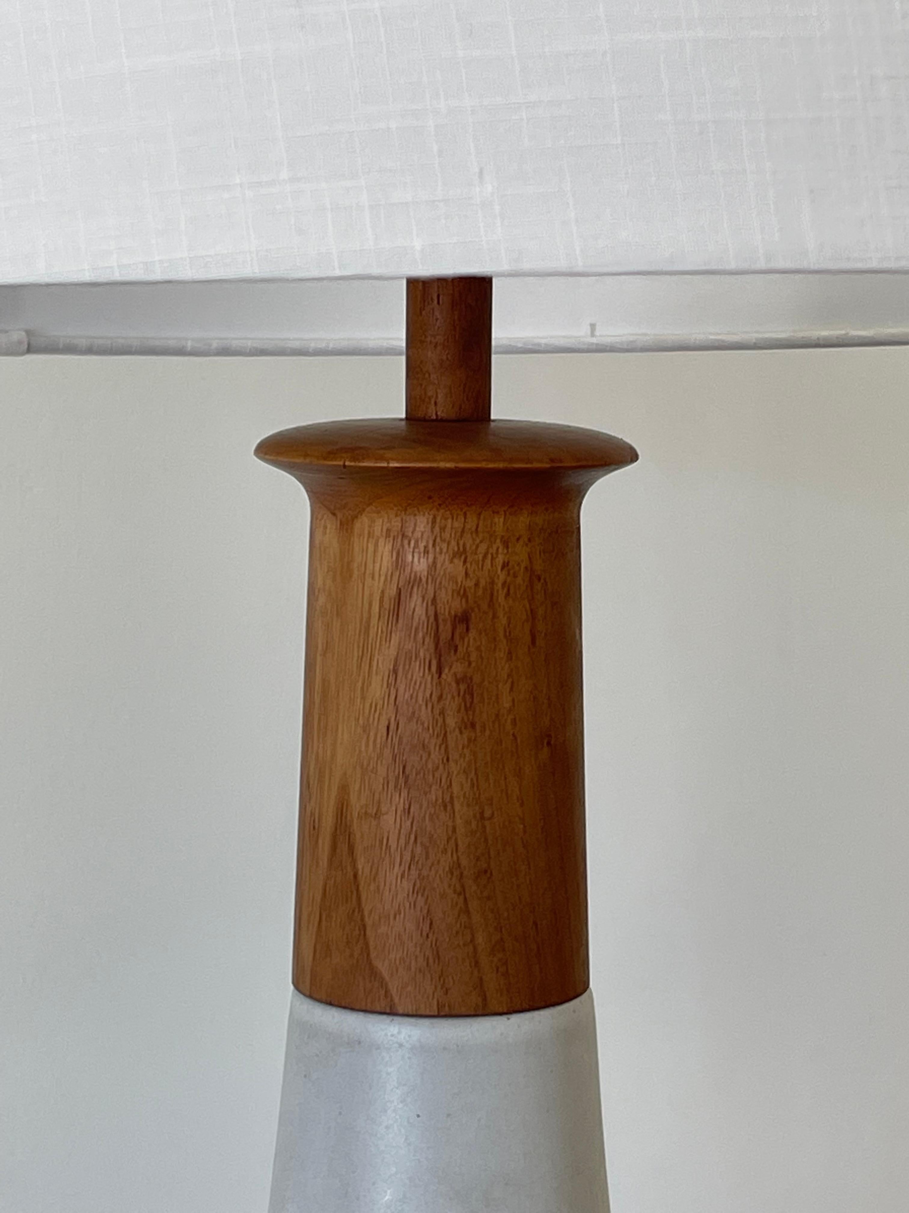 Mid-20th Century Large Ceramic Table Lamp by Jane and Gordon Martz For Sale