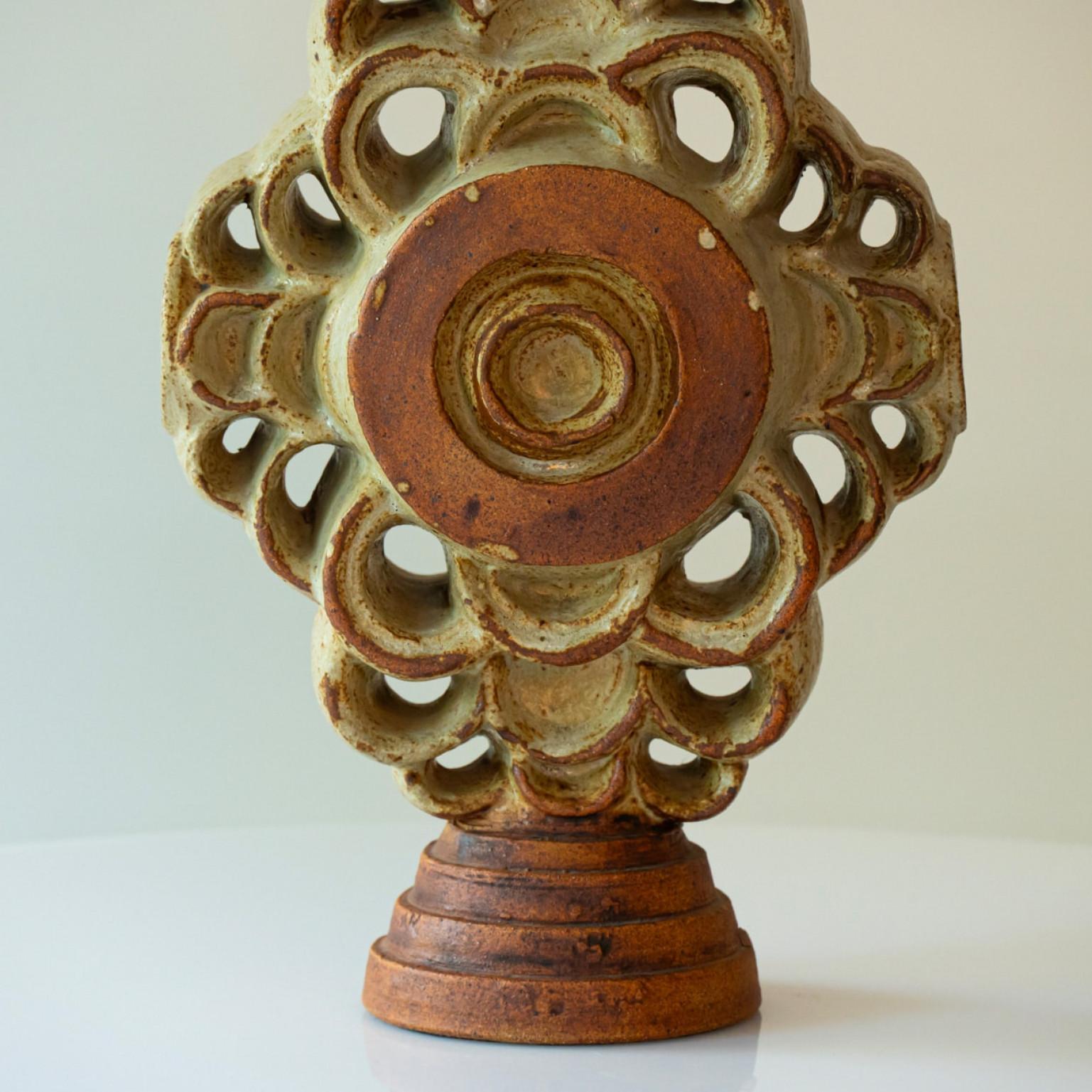 Français Large Ceramic Table Lamp by B. Rooke, New Oval Lampshade by R. Houben, 1970 en vente